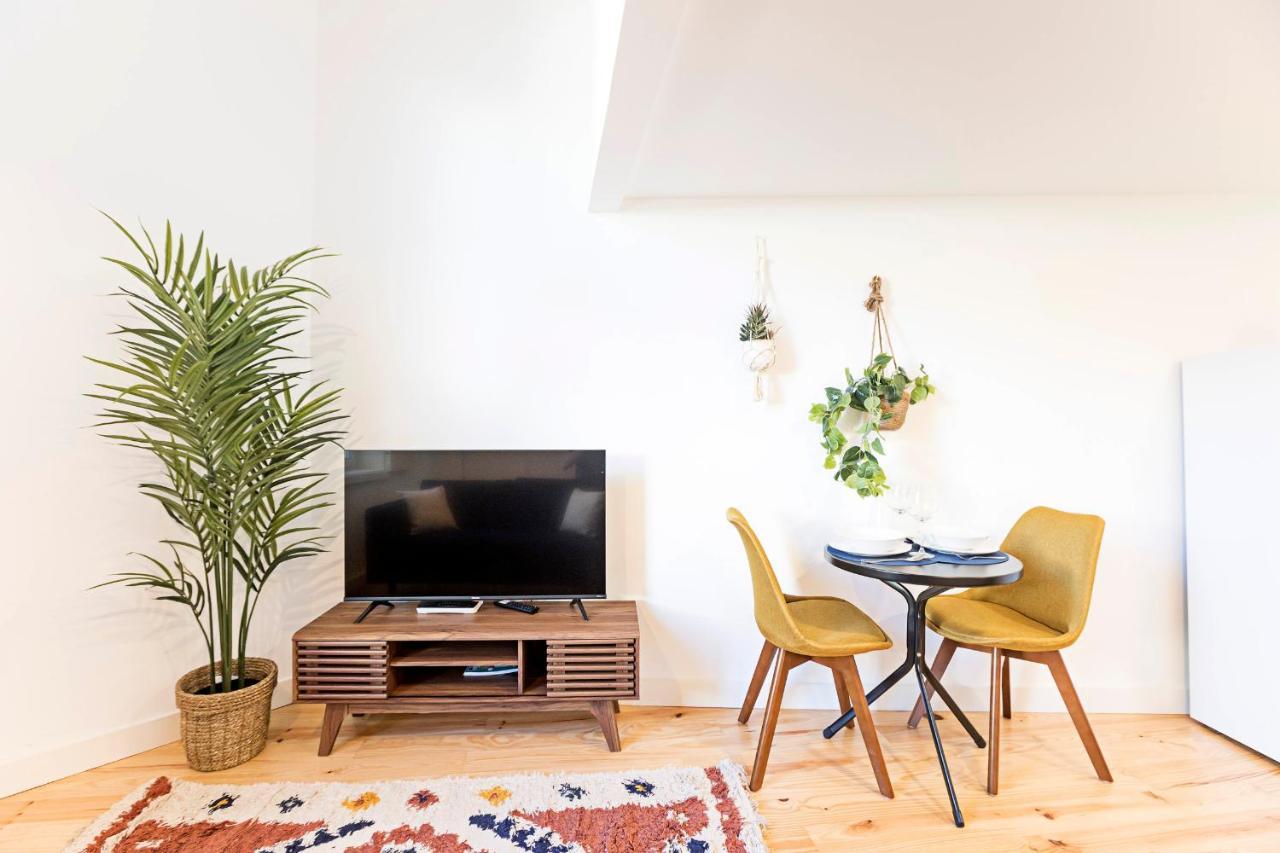 Apartment Lovelystay - Burgaes