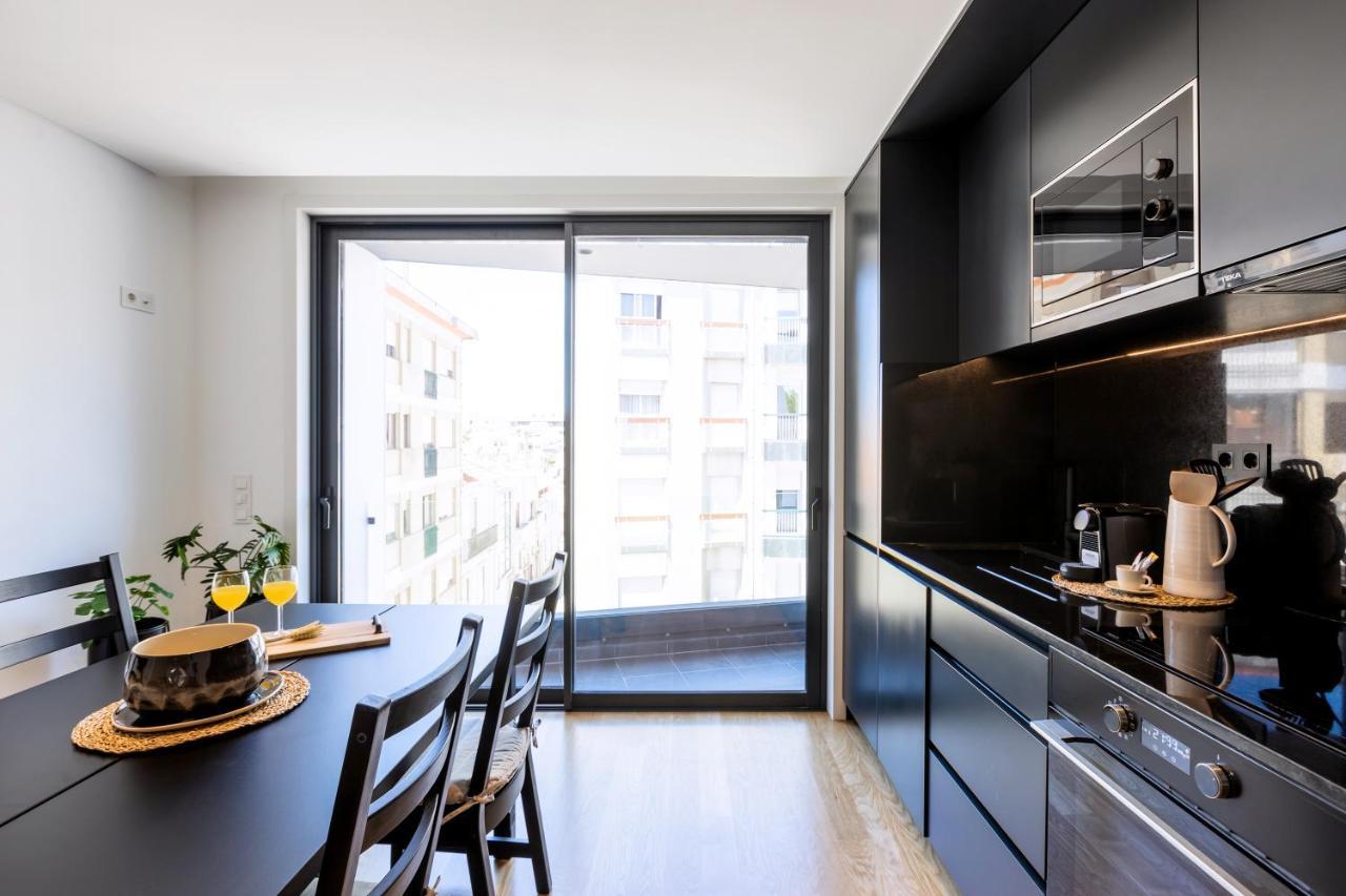 Camoes Downtown With Parking Apartment *