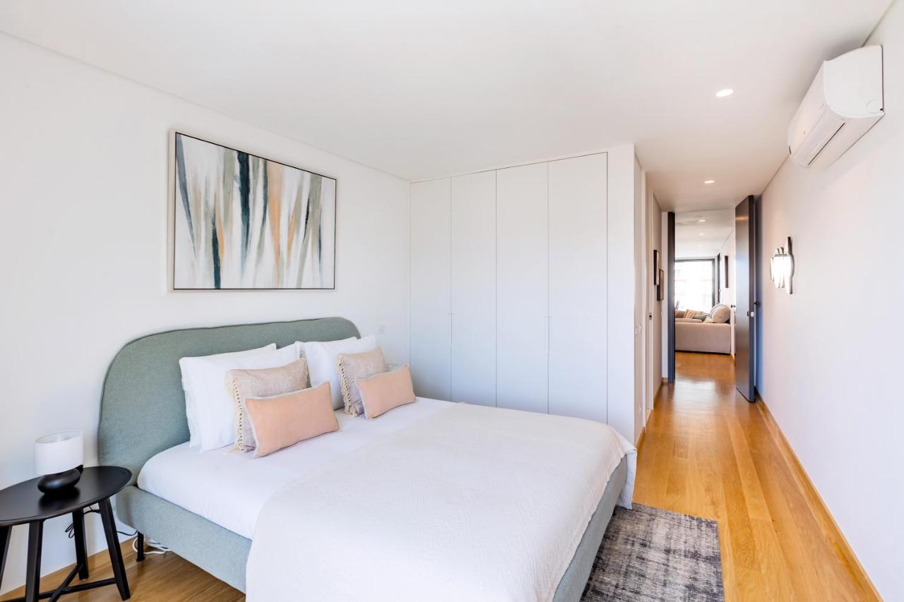 Camoes Downtown With Parking Apartment *