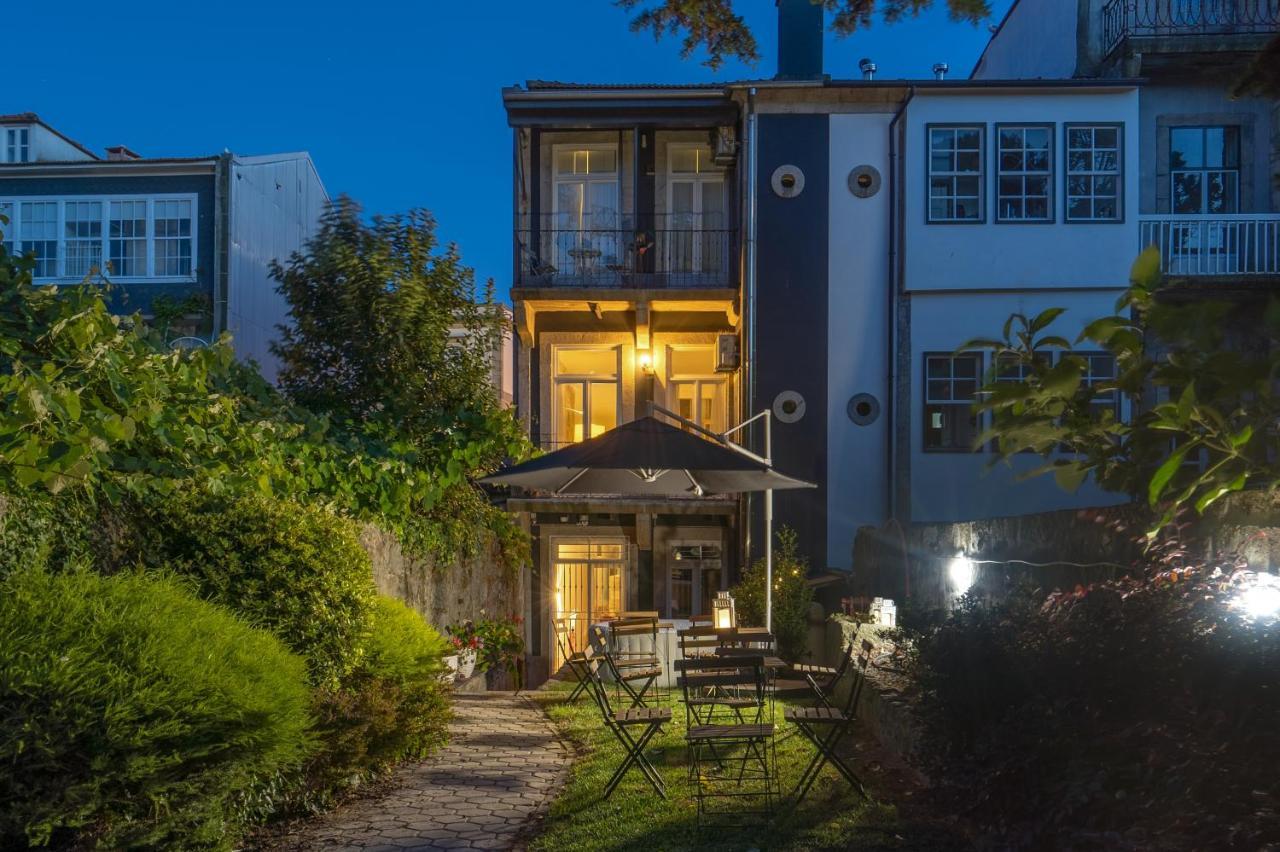 Host Wise - Homely Noble Flats - Garden & Jacuzzi * Porto