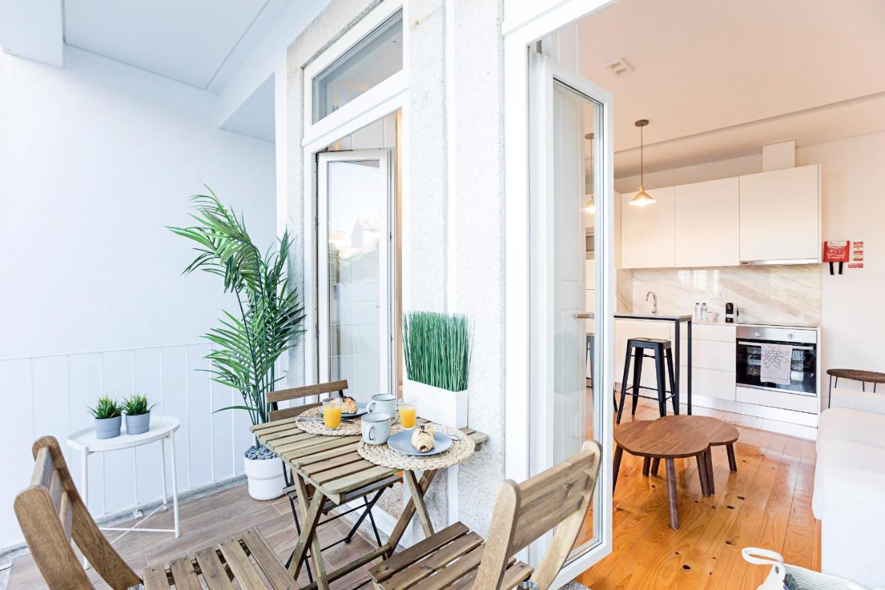 Wonderful Duplex W Private Patio & Ac By Lovelystay Porto