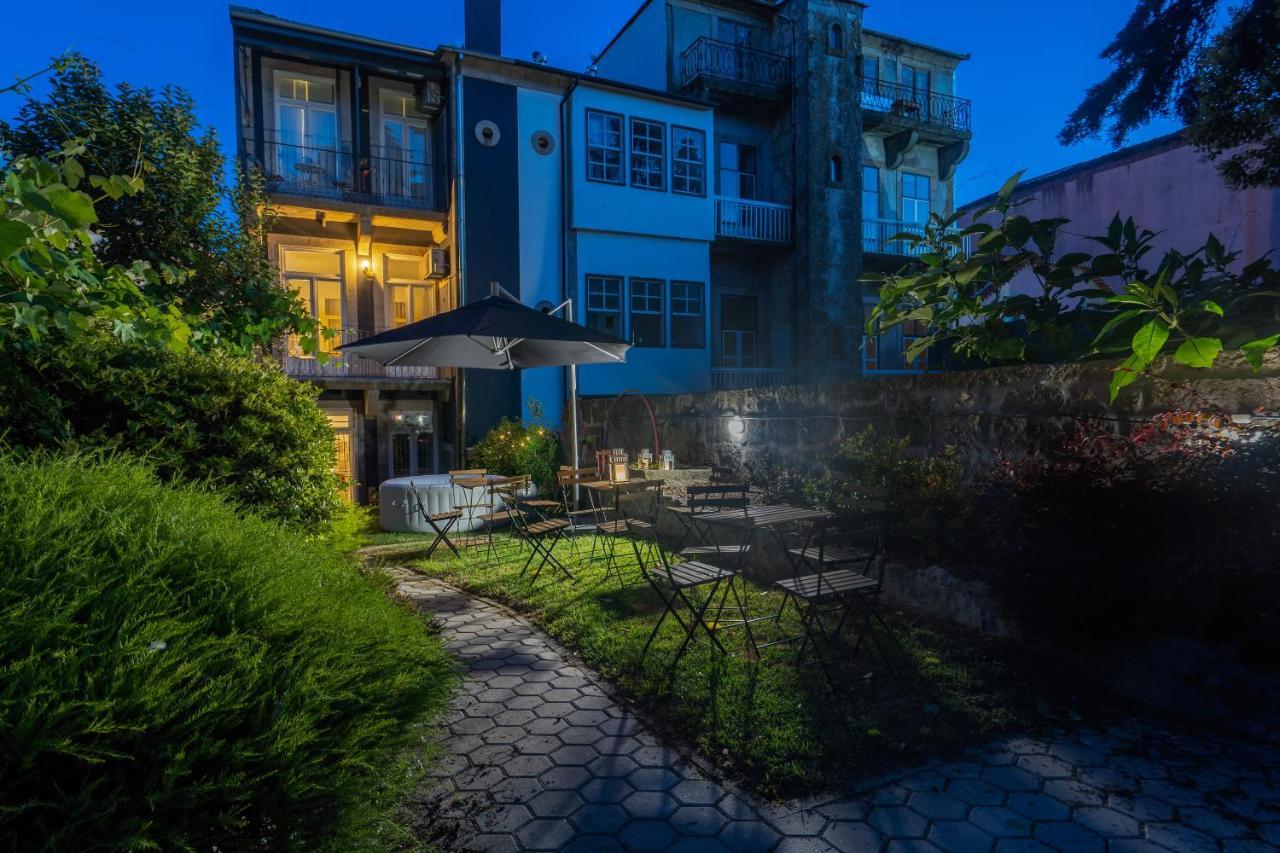 Apartment Homely Noble Flats - Garden&jacuzzi *