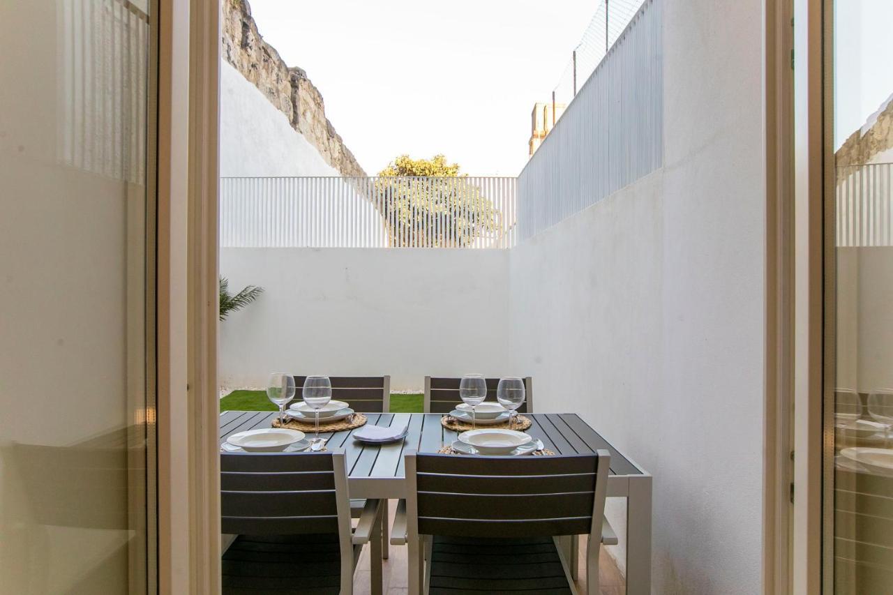 Appartement Wonderful Duplex W Private Patio & Ac By Lovelystay