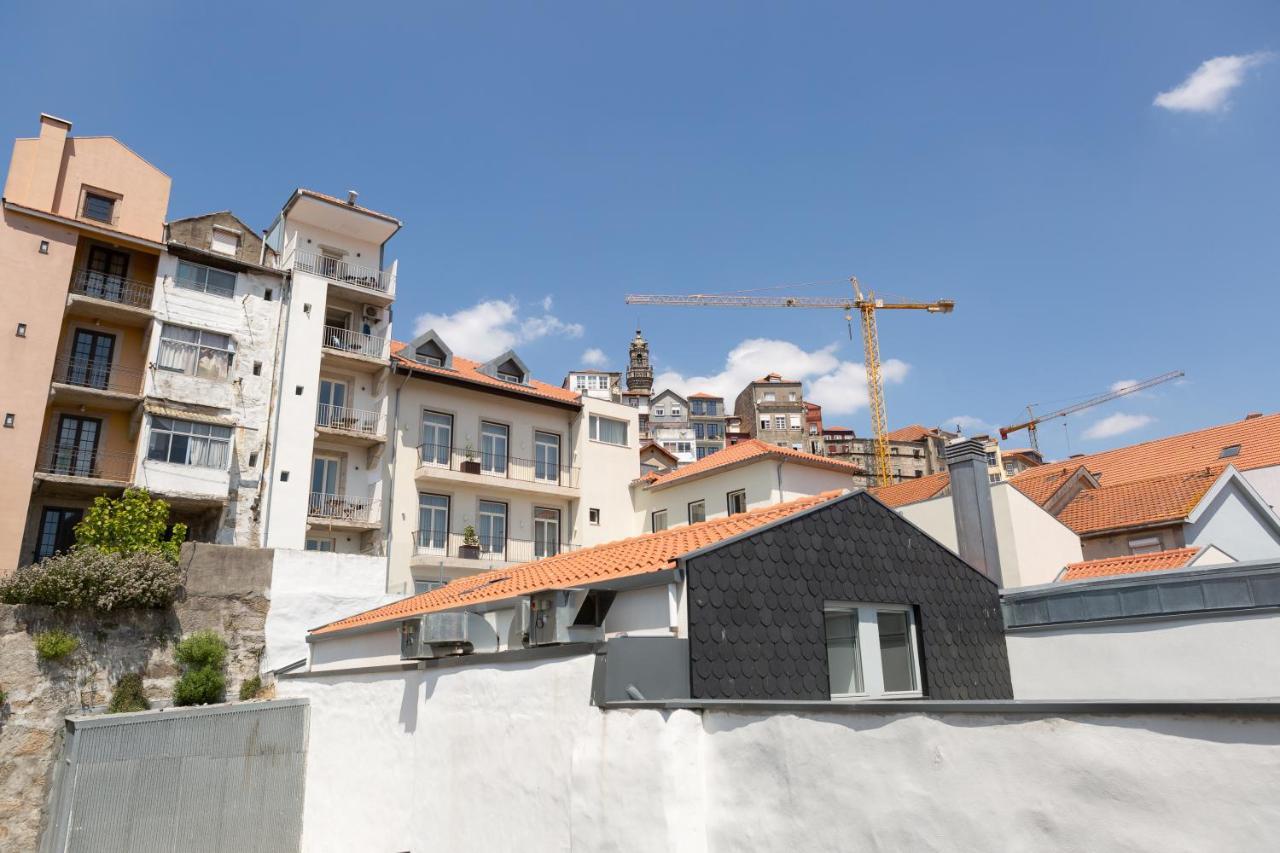 Orm- Flores Apartment