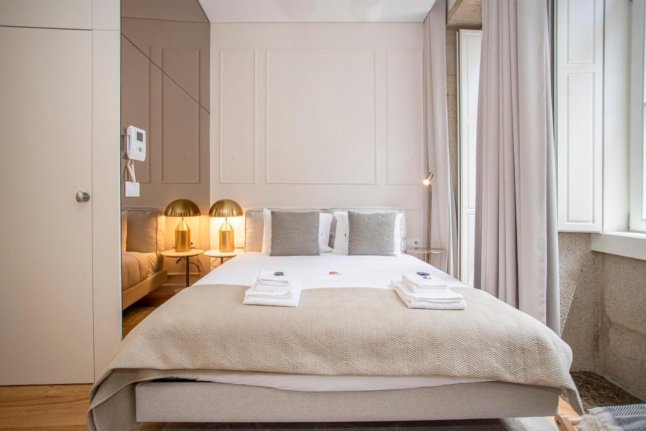 Liiiving In Porto- Clerigos Boutique Porto