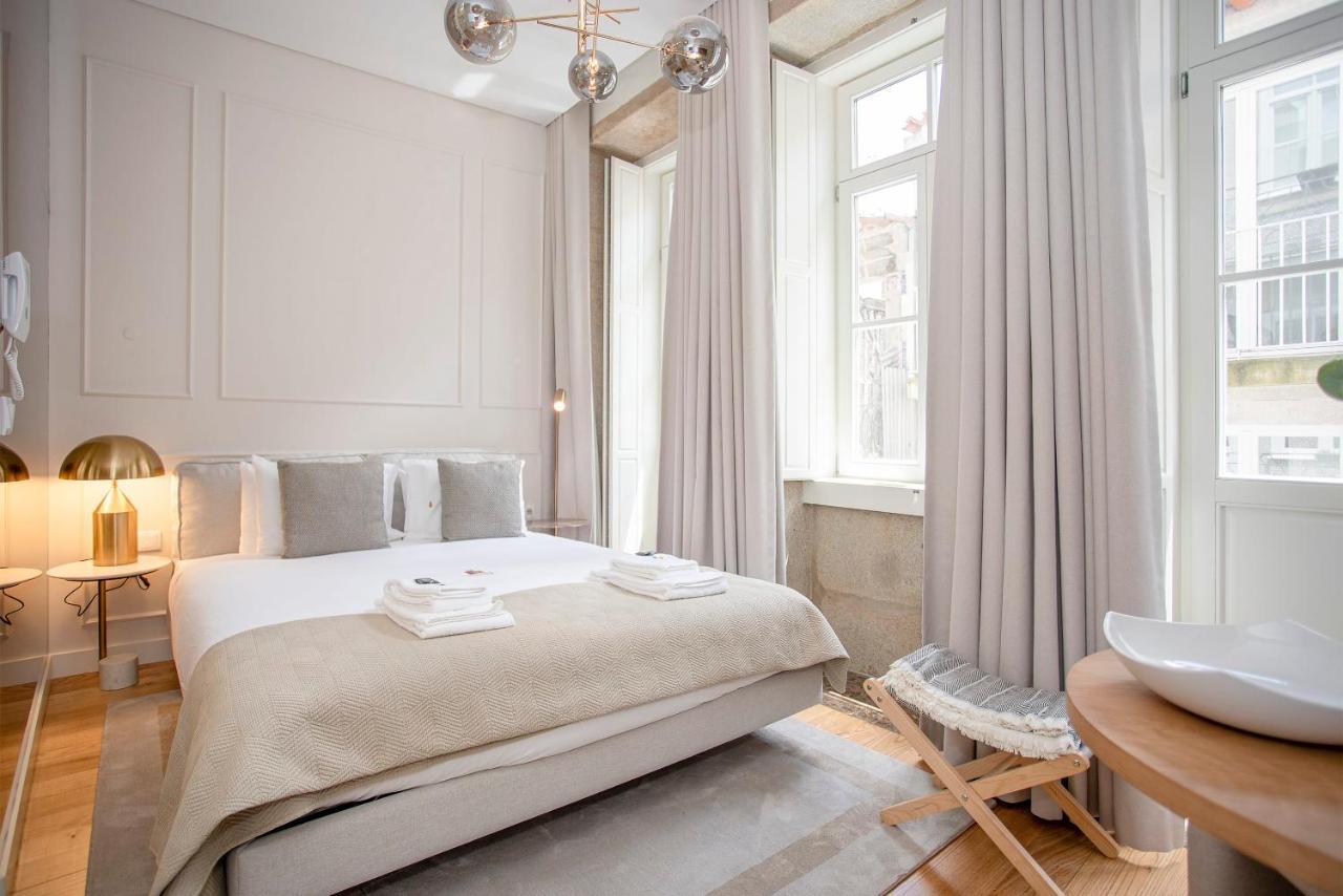 Liiiving In Porto- Clerigos Boutique Apartment *