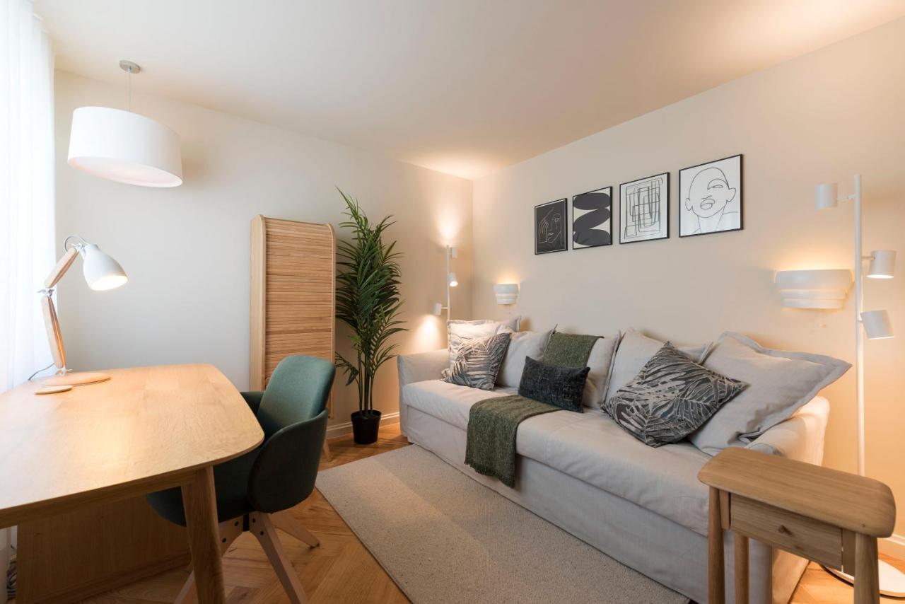 Apartment Emporium Deluxe 3br W/ Private Parking By Lovelystay Porto