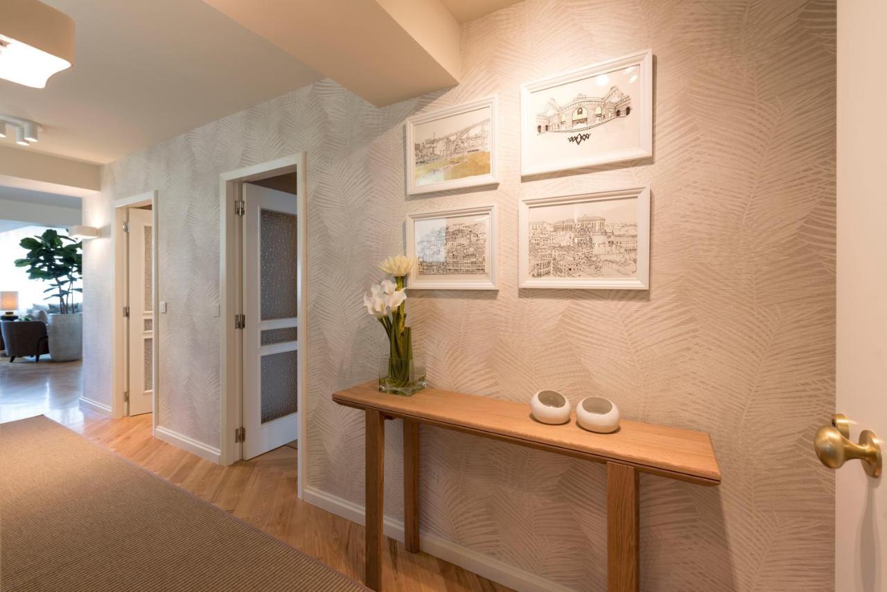 Apartment Emporium Deluxe 3br W/ Private Parking By Lovelystay