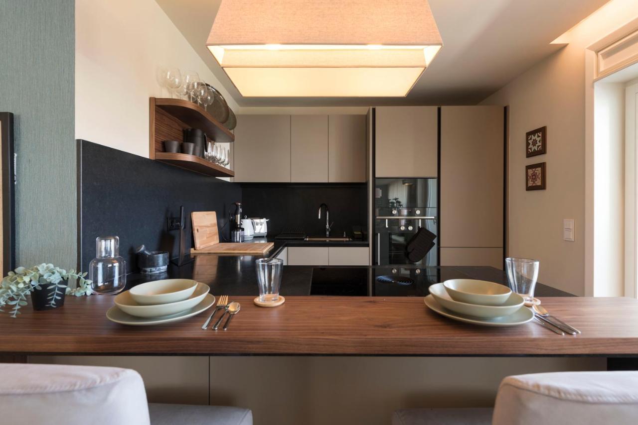 Emporium Deluxe 3br W/ Private Parking By Lovelystay Porto