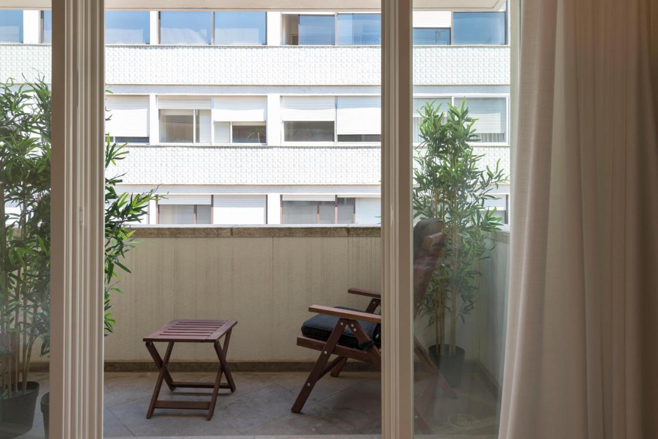 Emporium Deluxe 3br W/ Private Parking By Lovelystay Apartment *