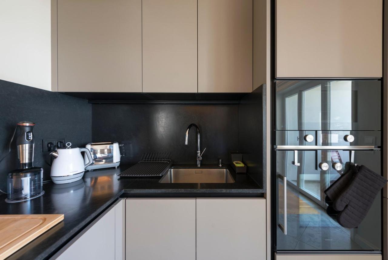 Emporium Deluxe 3br W/ Private Parking By Lovelystay * Porto