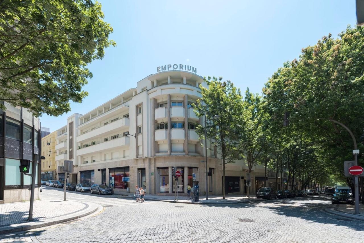 Apartment Emporium Deluxe 3br W/ Private Parking By Lovelystay
