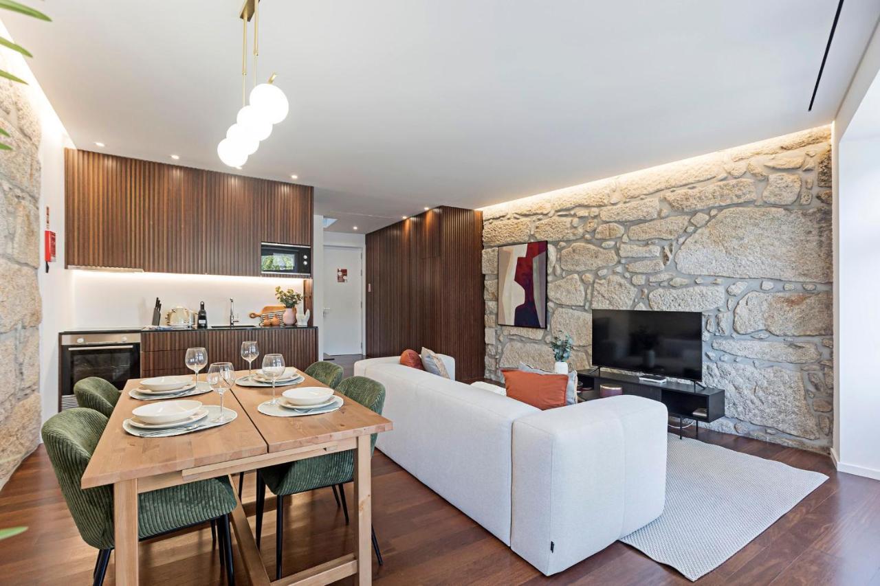 Wonderful 2br Duplex Near River By Lovelystay Apartment *