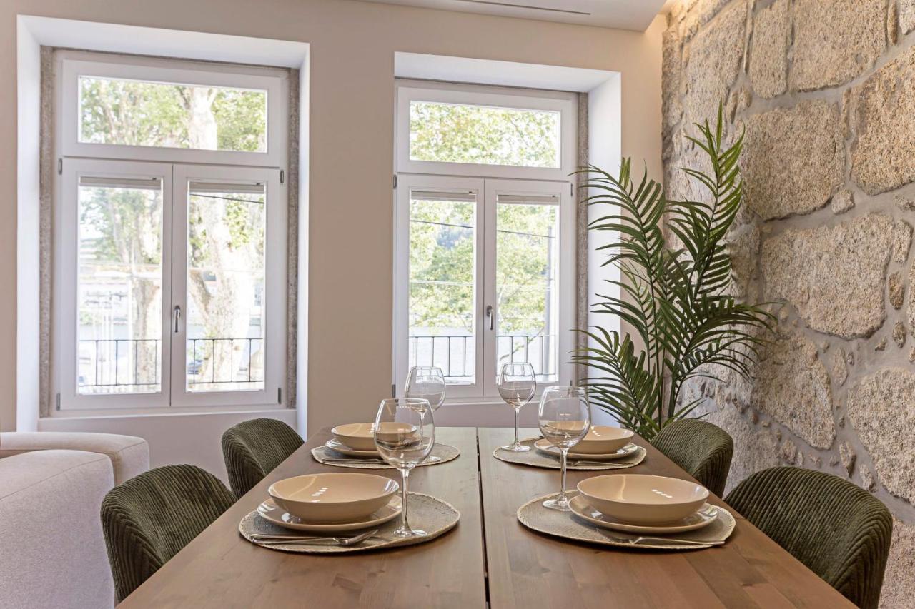 Wonderful 2br Duplex Near River By Lovelystay *