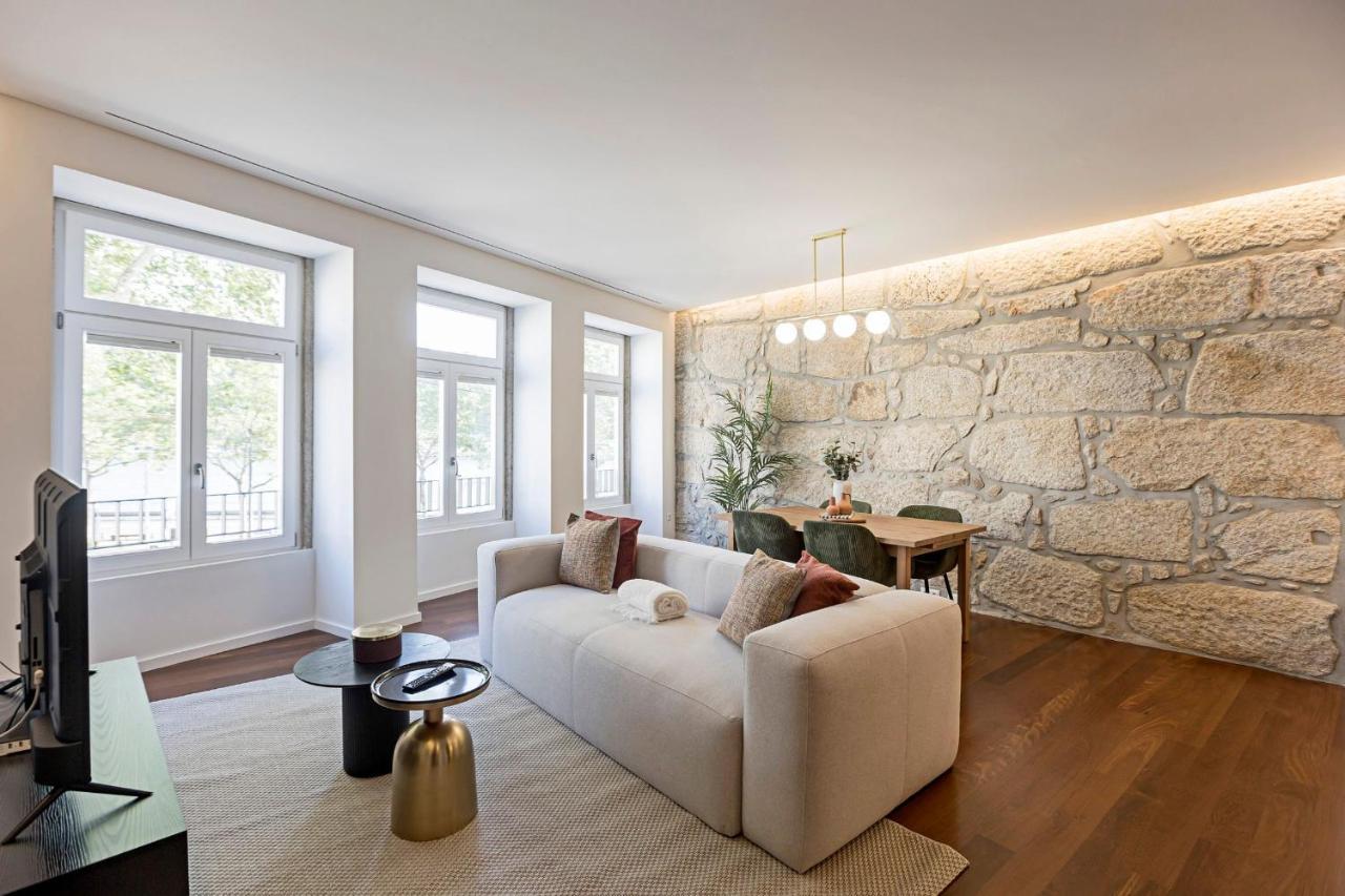 Wonderful 2br Duplex Near River By Lovelystay Apartment Porto