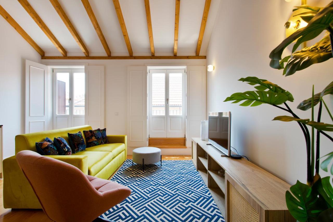 Boutique Rentals-the Alma W/ Balcony Apartment *