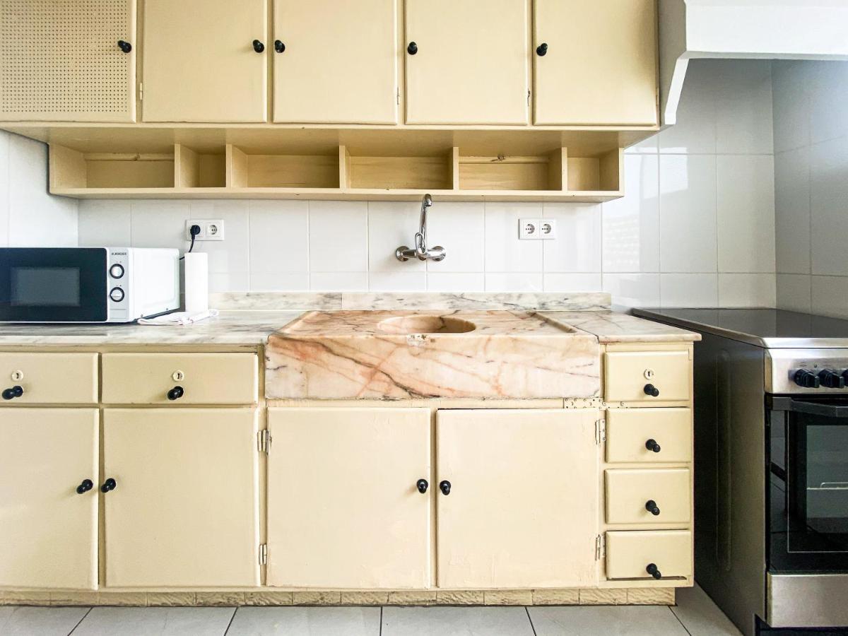 Apartamento Convenient 3-bedroom Next To Bom Sucesso Porto