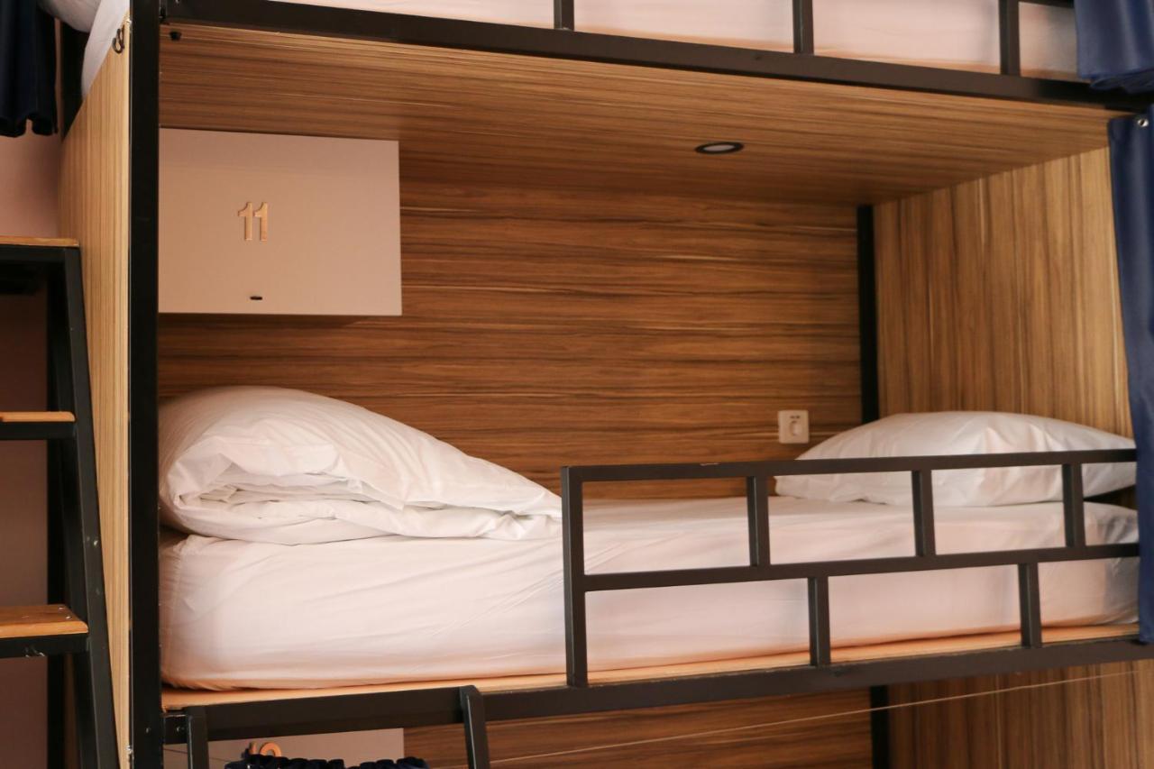 Rosalma Hostel *
