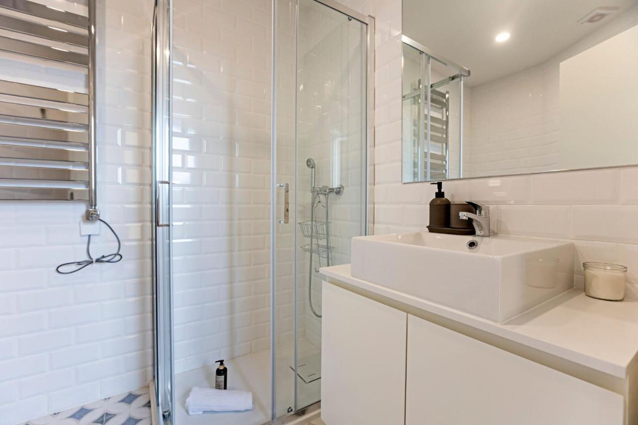 Superb Flat W/ Balcony And Ac By Lovelystay * Porto