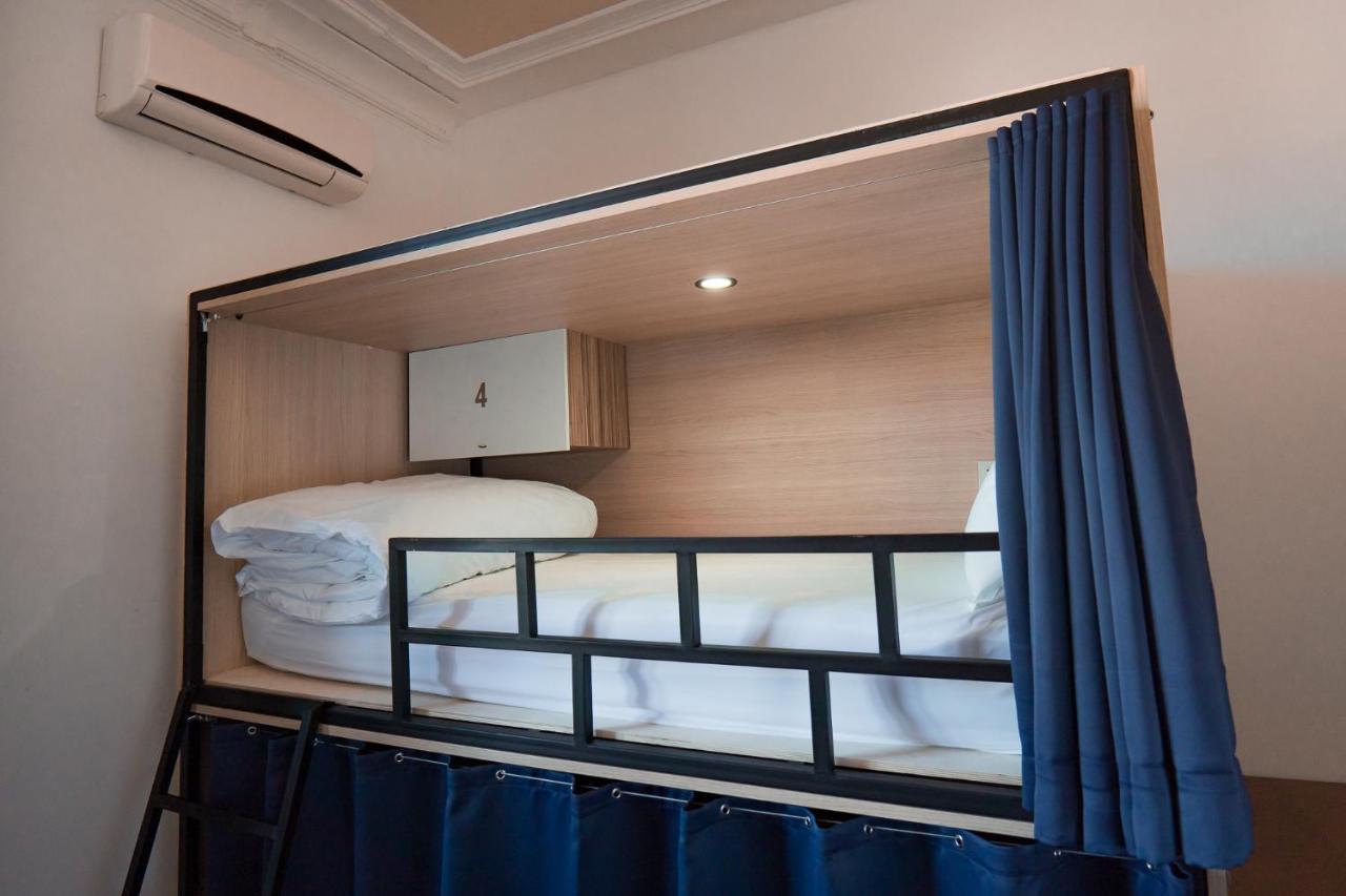Rosalma Hostel *