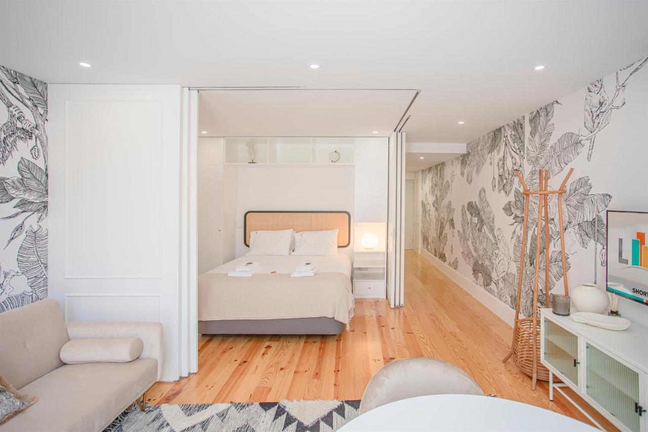 Liiiving In - Flores Design Experience Apartment *