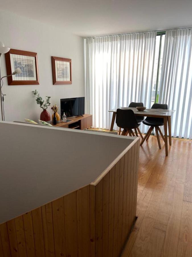 Cativo Flat - Lovely 2 Bedroom Duplex In * Porto