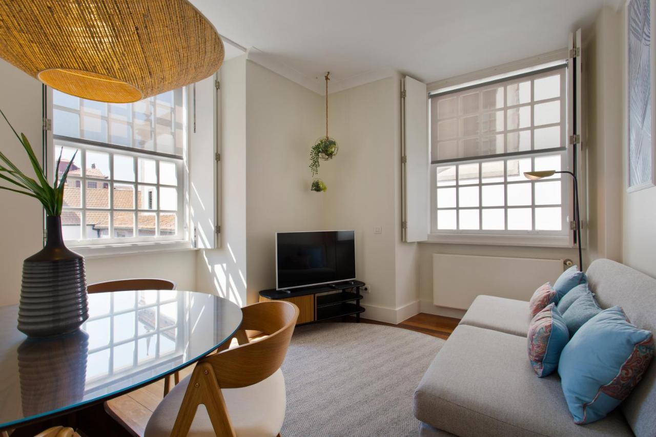 Boutique Rentals- Douro Ribeira Historical Center With Parking * Porto