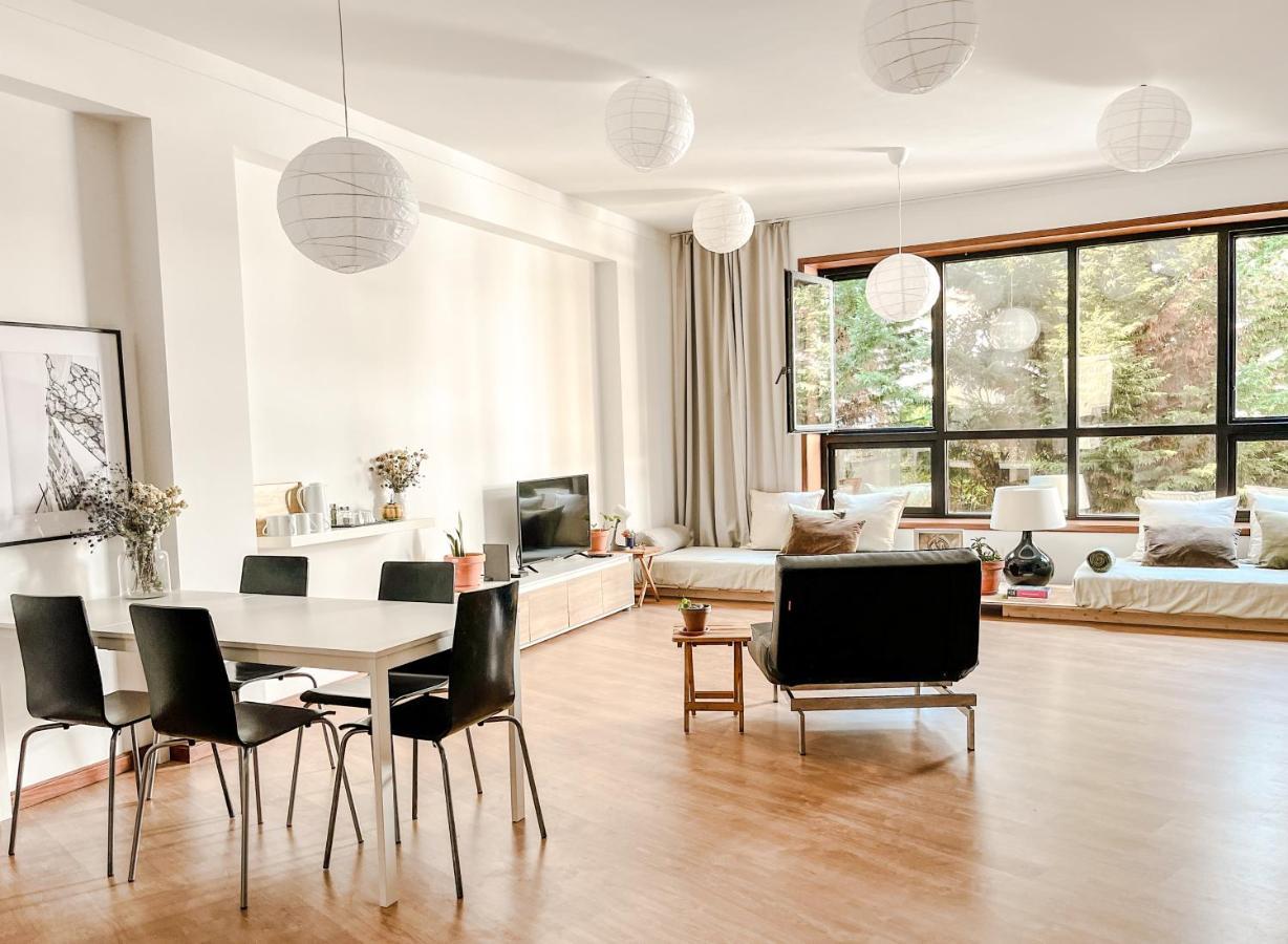 Loft With Free Parking Apartment *