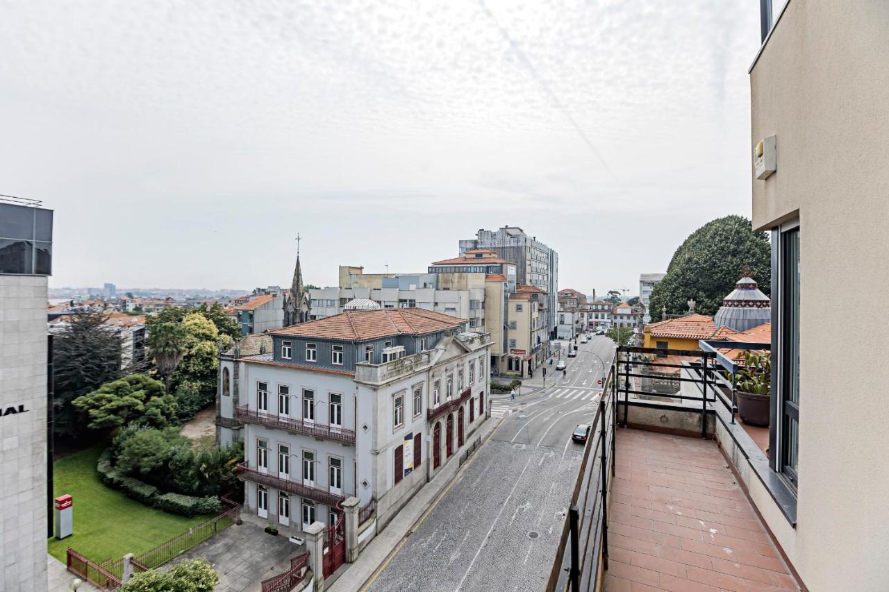 Balcony Over By Lovelystay Apartamento