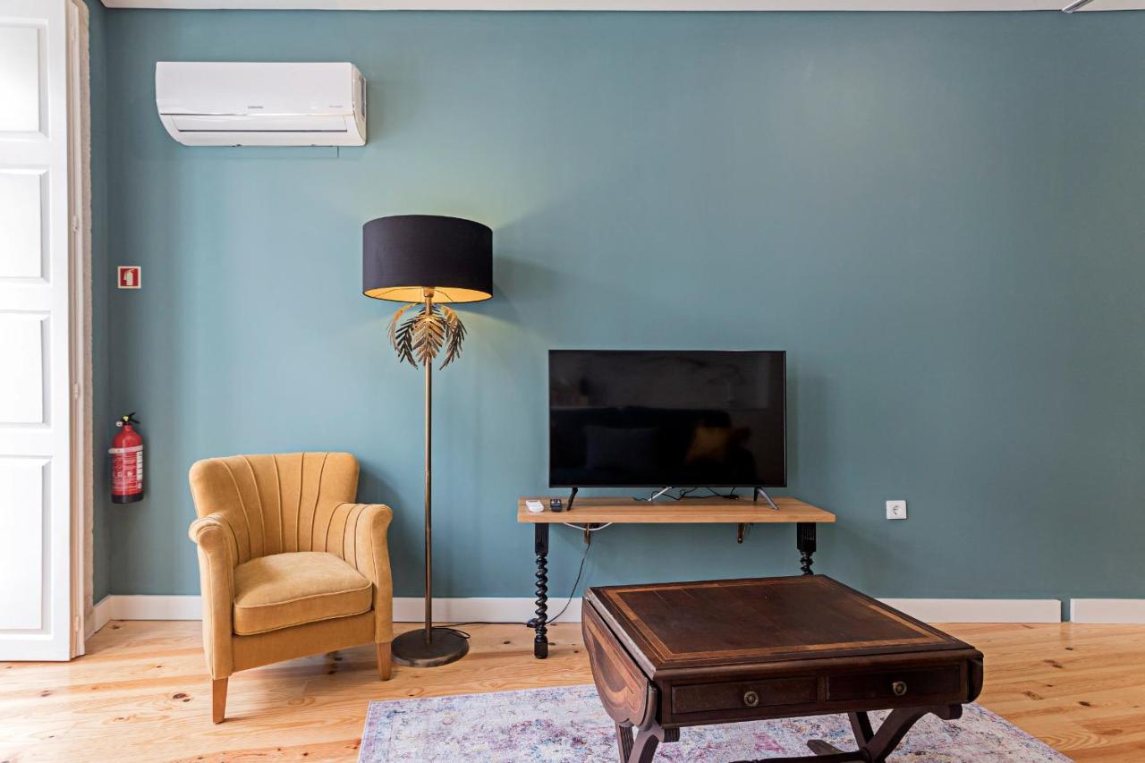 Turquoise Flat W Ac & Balcony By Lovelystay Porto