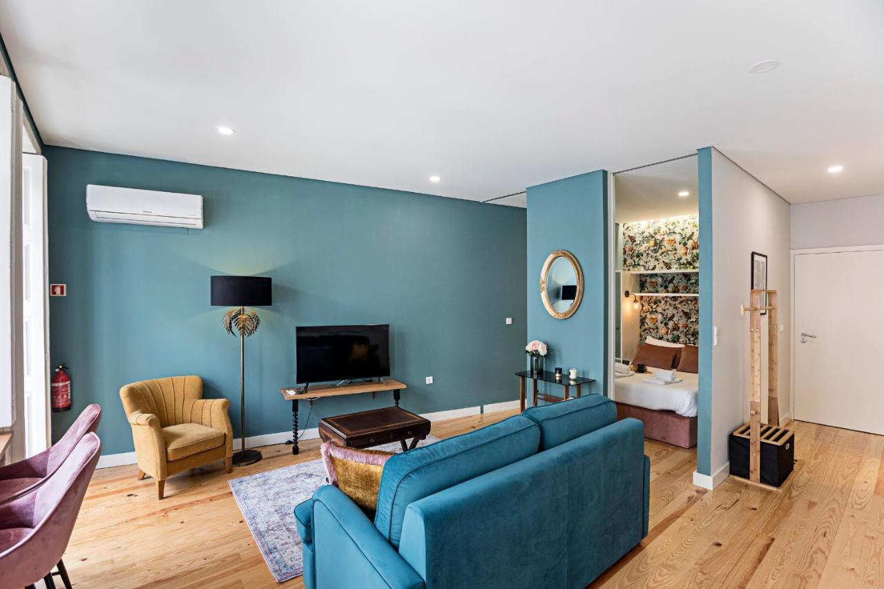 Appartement Turquoise Flat W Ac & Balcony By Lovelystay