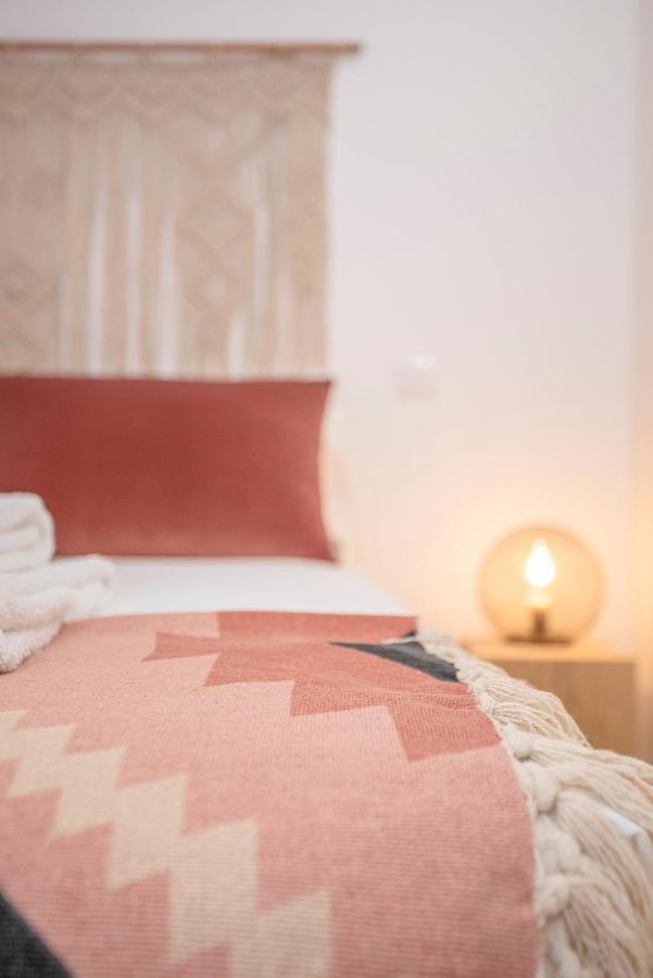 Apartment Liiiving In - Flores Design Experience Porto