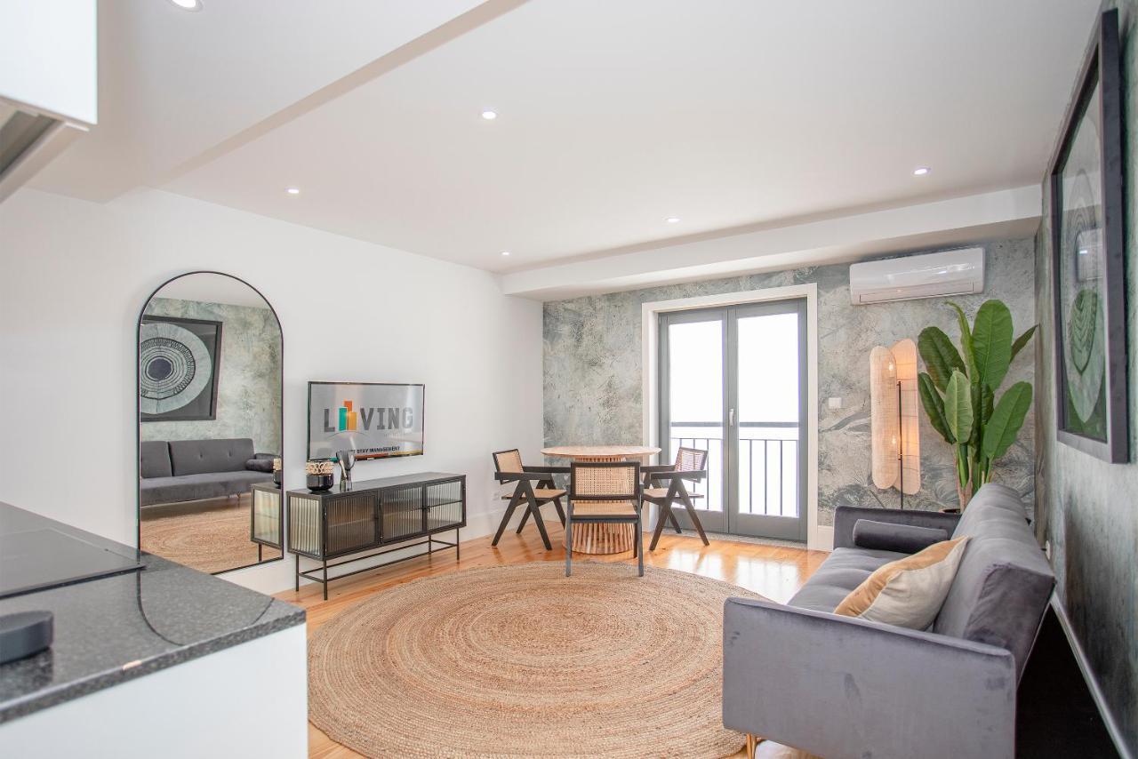 Liiiving In - Flores Design Experience Apartment Porto