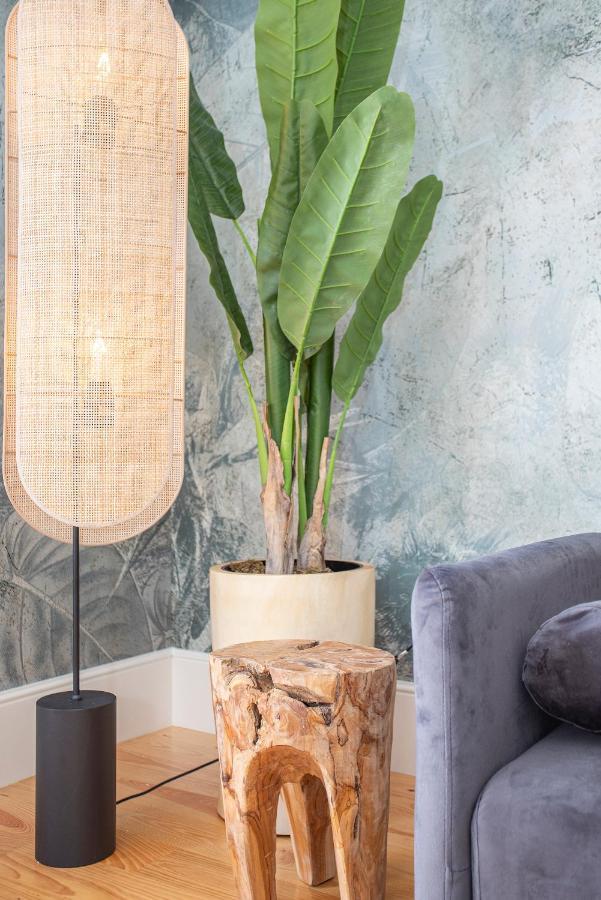 Liiiving In - Flores Design Experience Apartment Porto