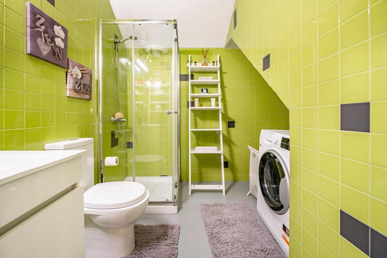 Private Garden In City Center Appartement Porto