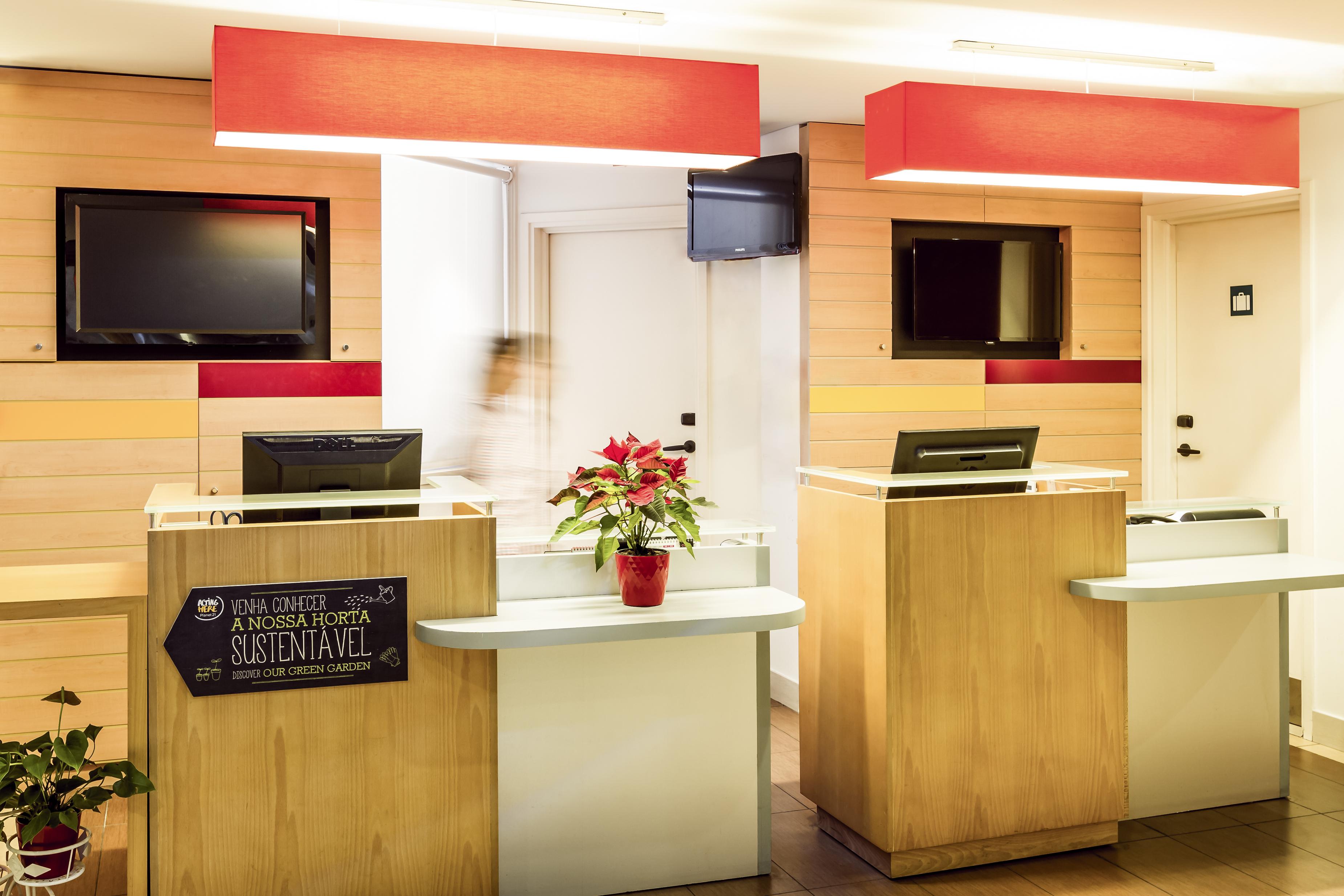 Ibis Centro Sao Bento Porto