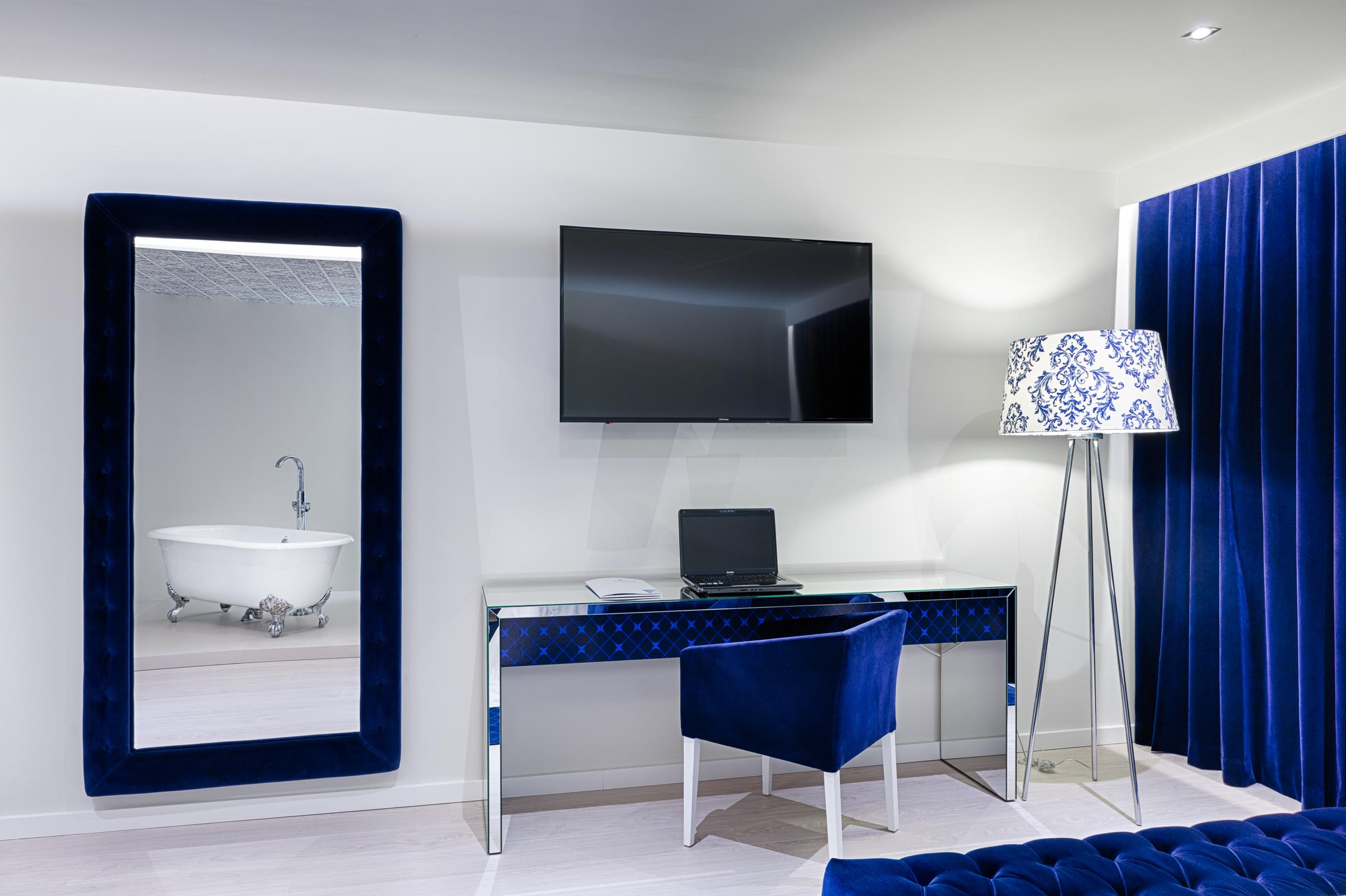 Cristal Hotel 4*