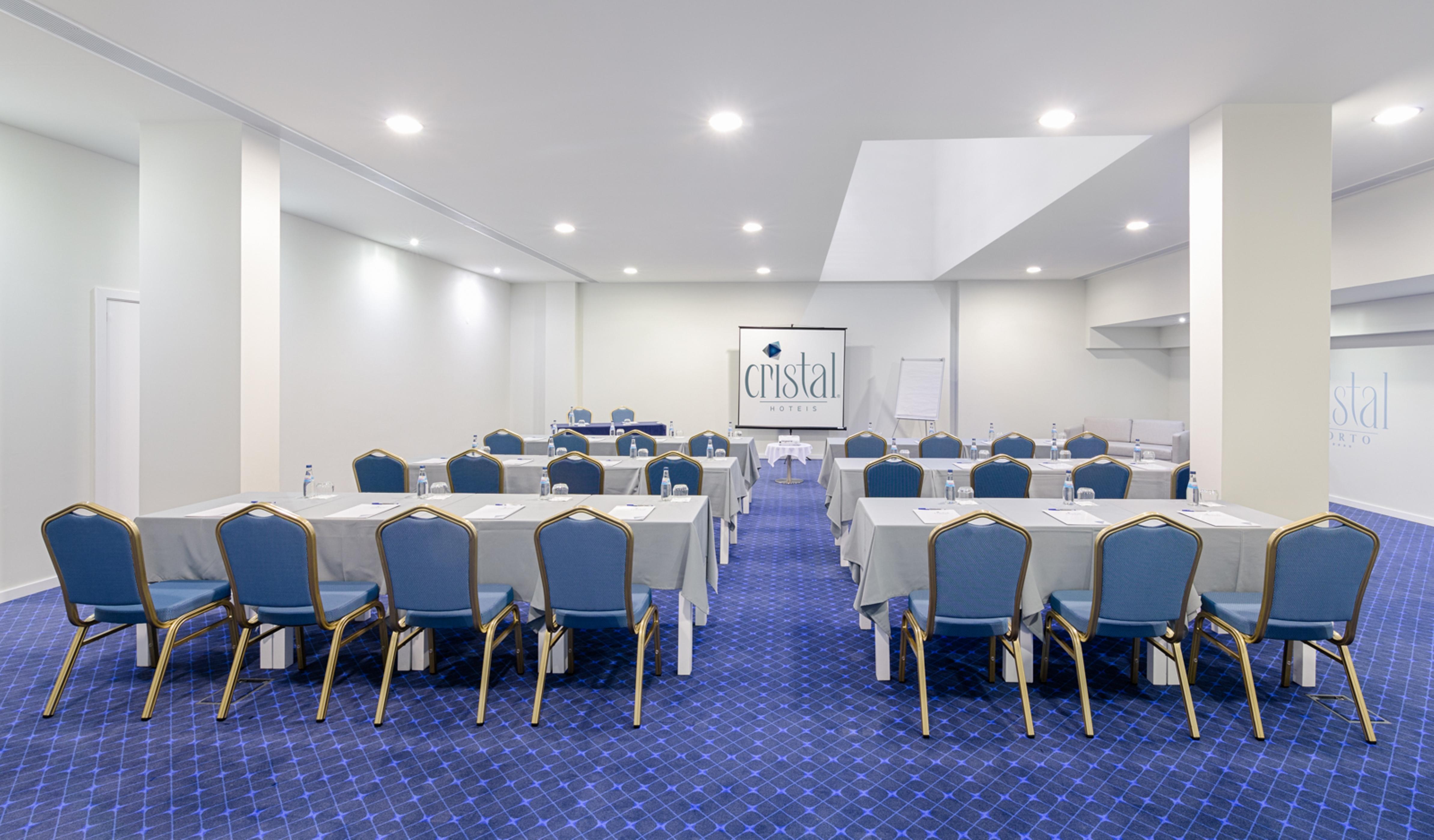 Cristal Hotel 4*