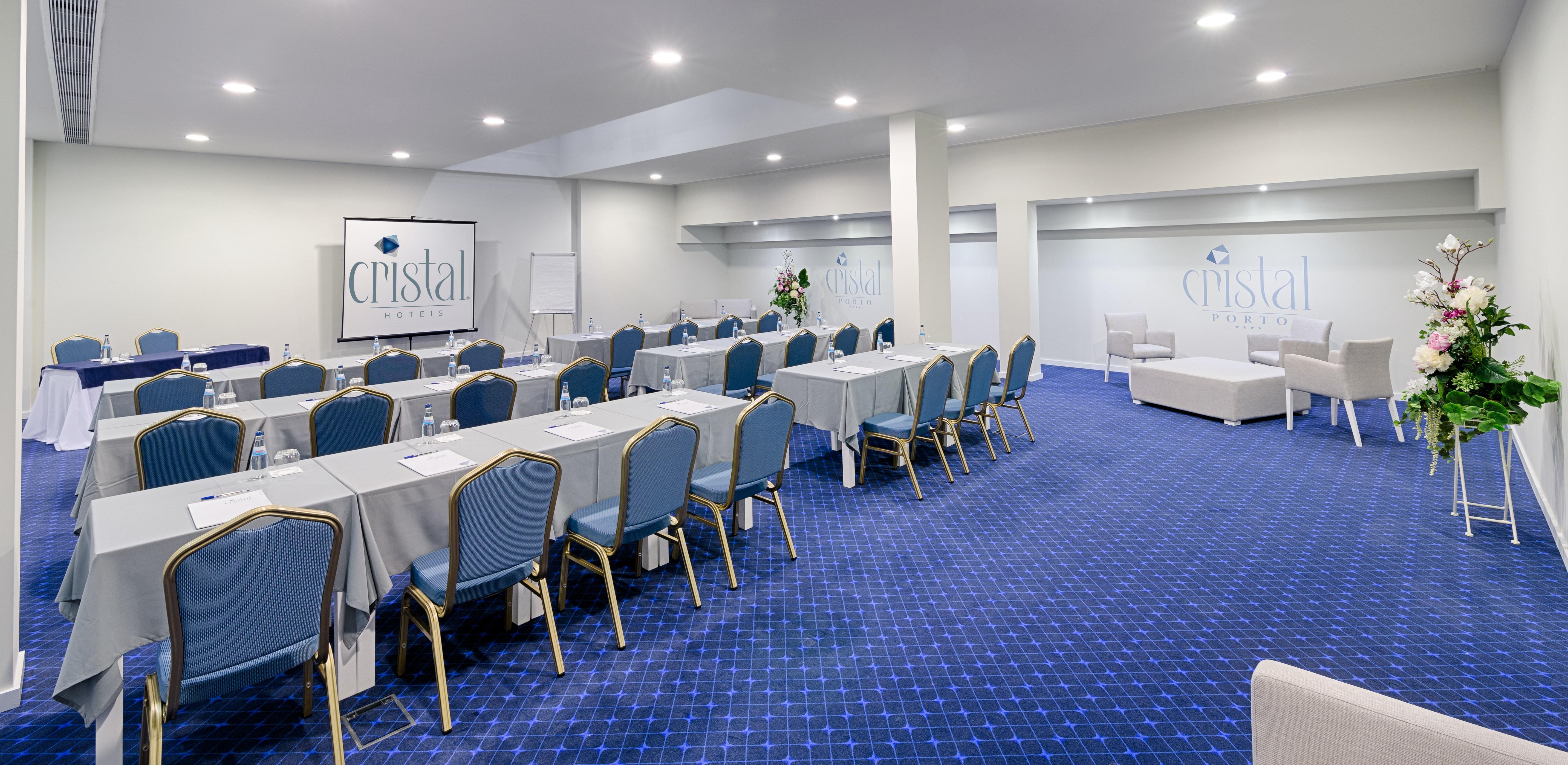 Cristal Hotel 4*