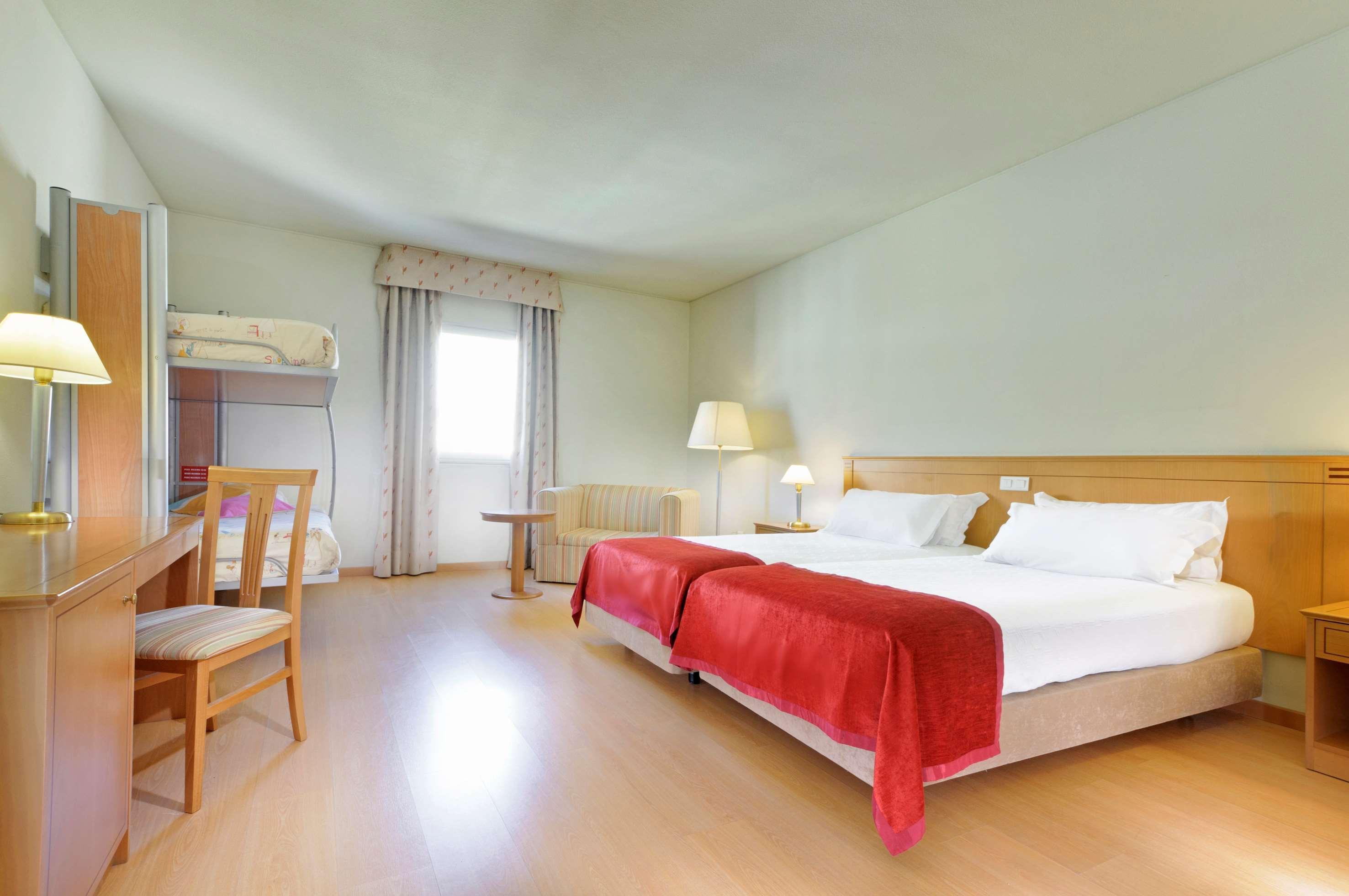 Hotel Tryp By Wyndham Centro Porto