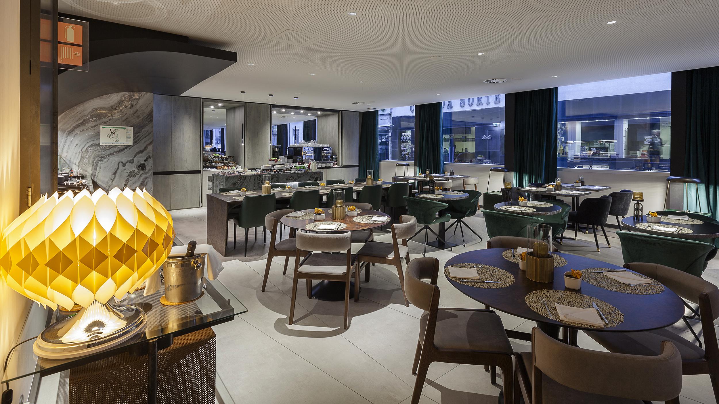 Hotel Royal Bridges 4*