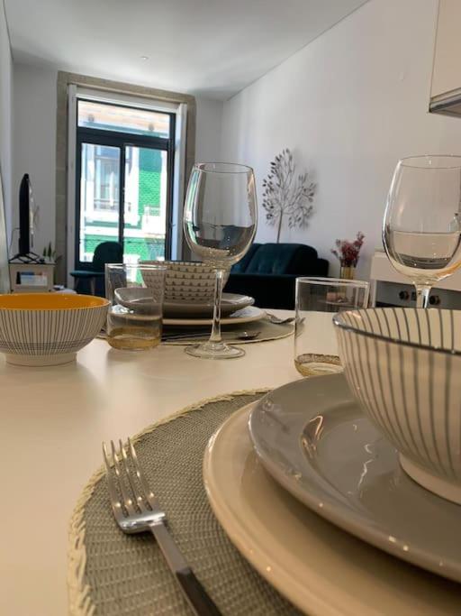 Almada Downtown Charming Apartment *