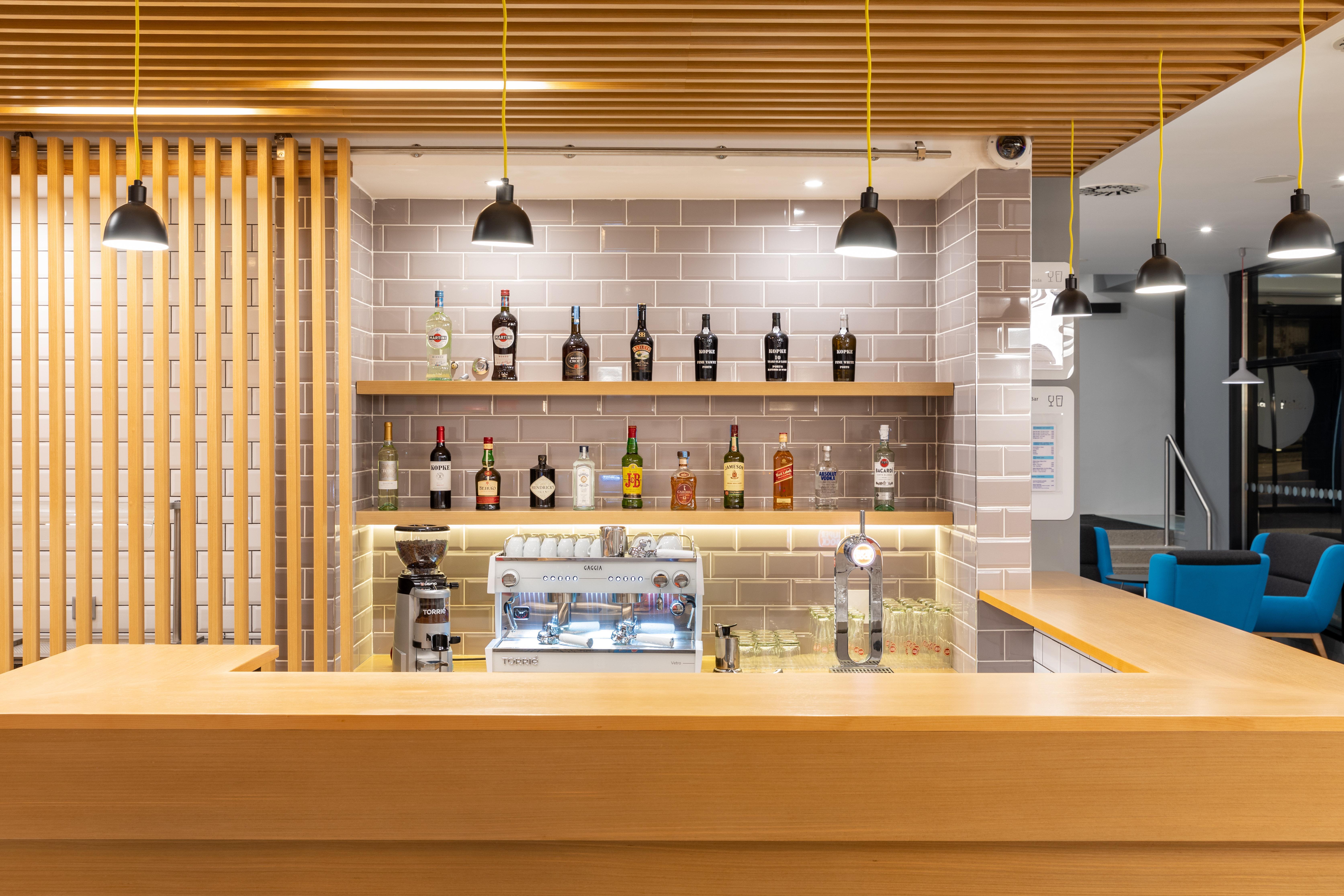 Express Centre By Ihg 3*