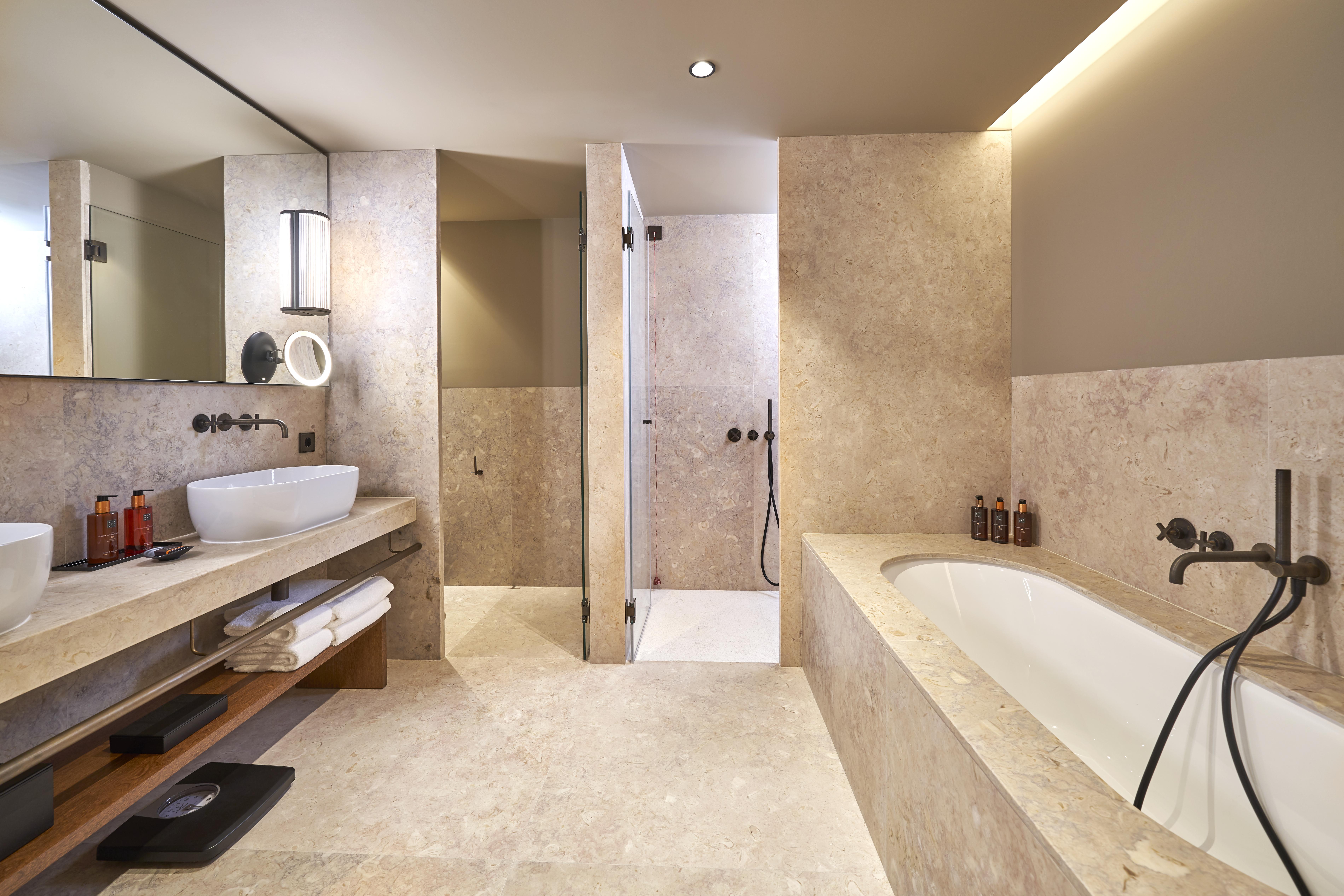 Portobay Flores 5*