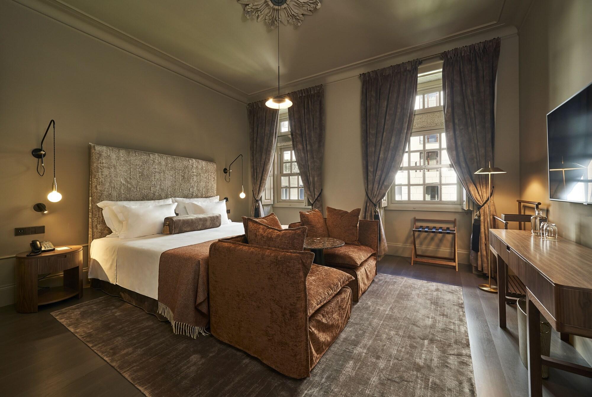 Portobay Flores 5*