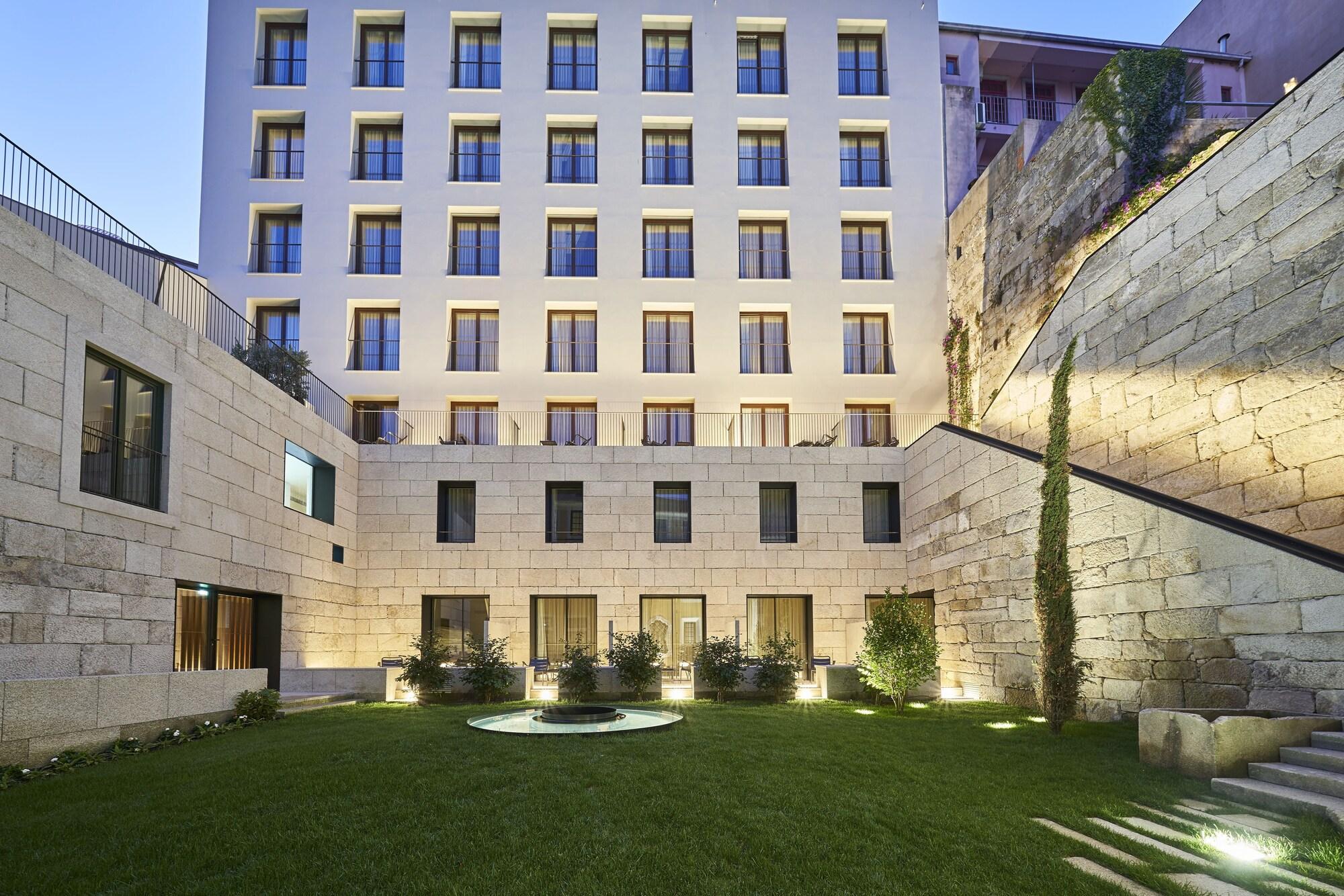Portobay Flores 5*
