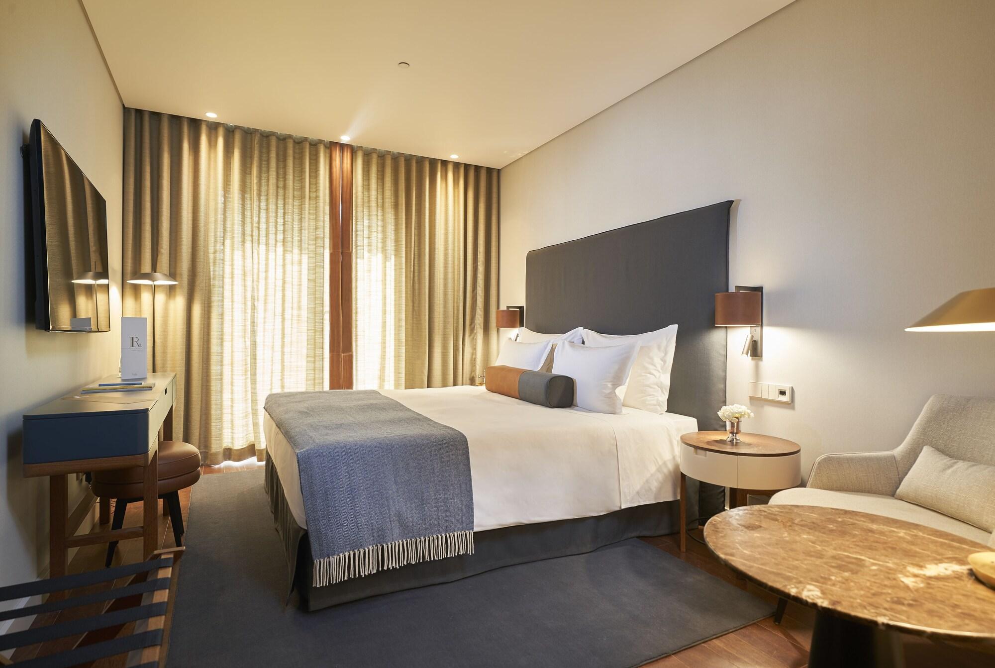 Hotel Portobay Flores 5*