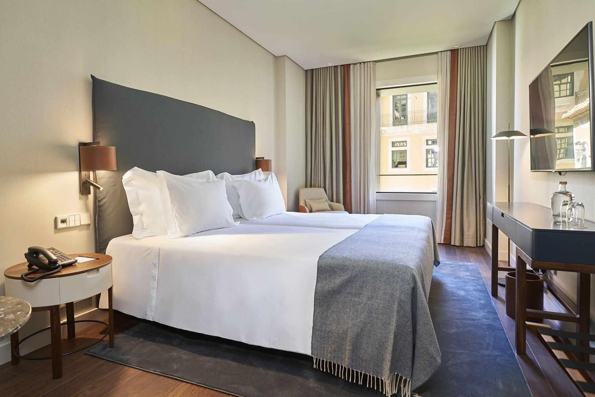 Hotel Portobay Flores Porto