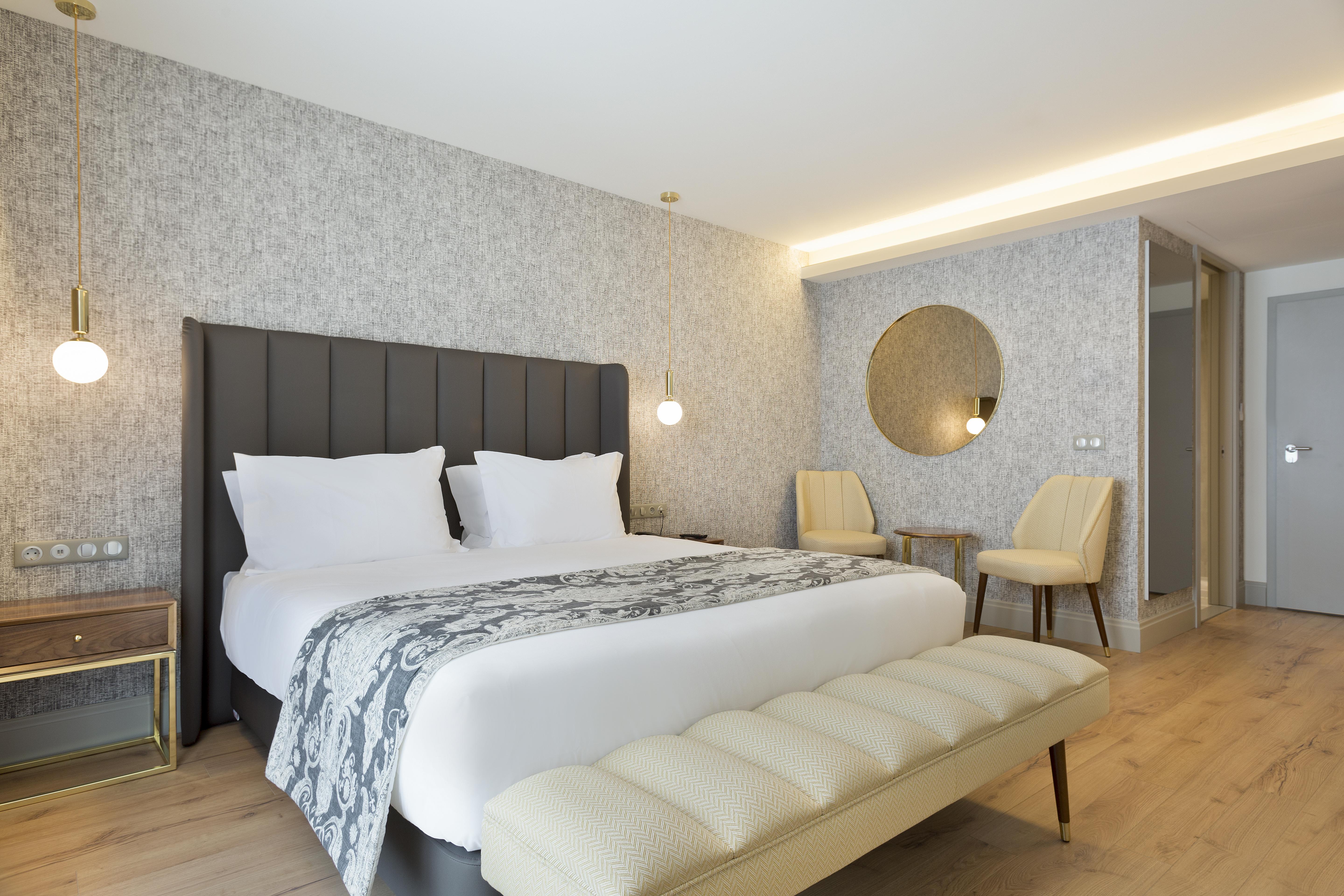 Acta The Avenue Hotel 4*