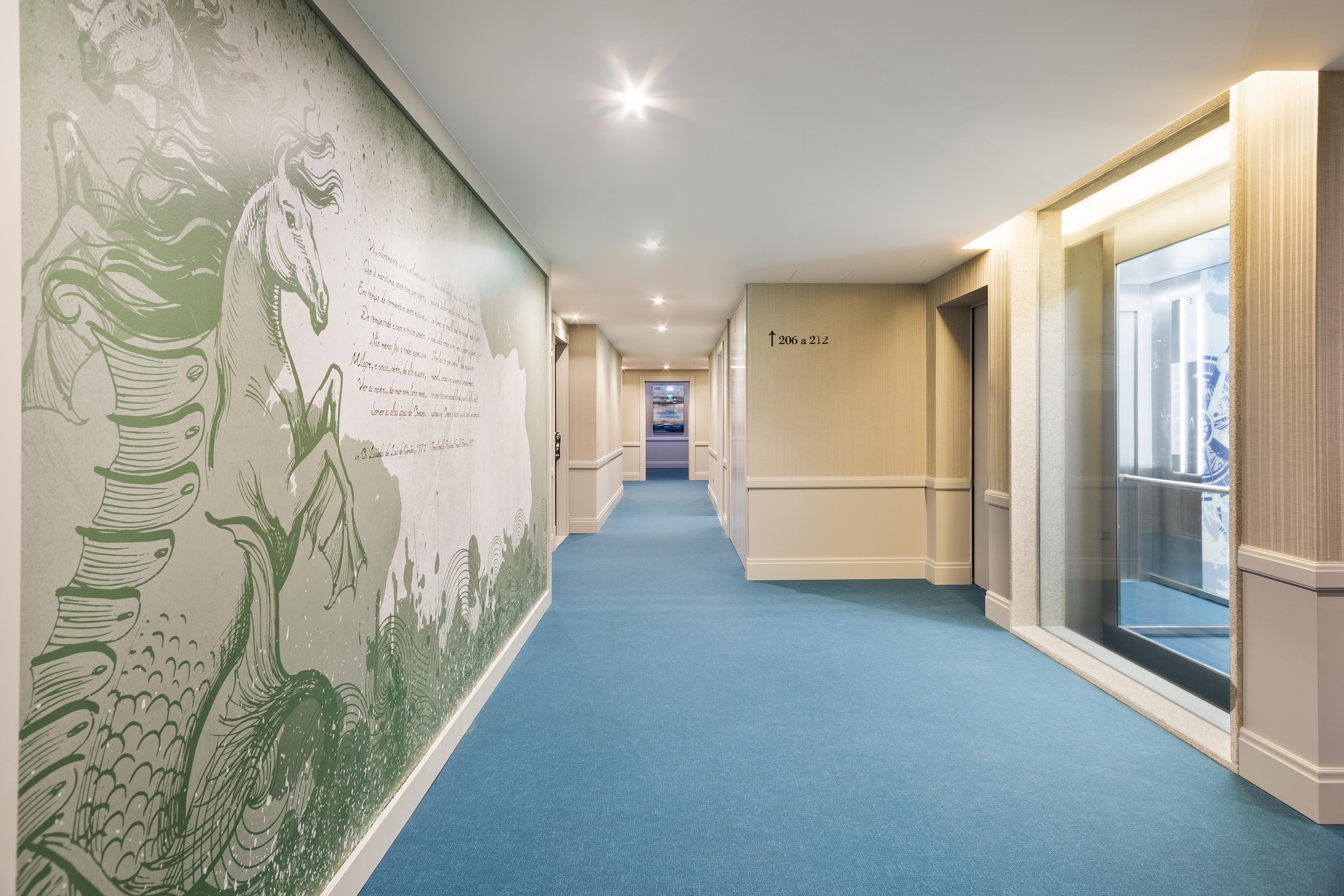 Hotel Acta The Avenue 4*